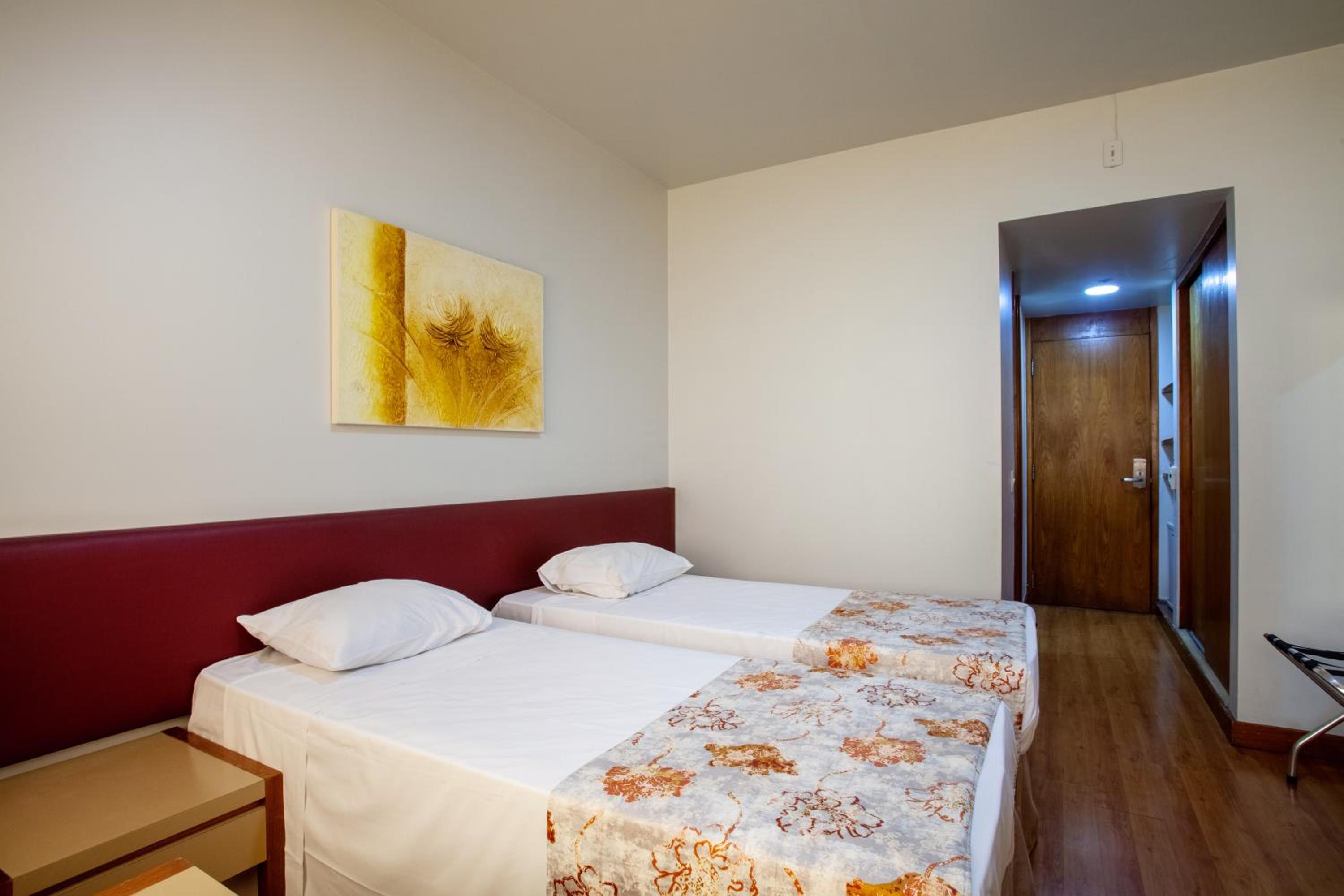 Standard Twin Room photo 3