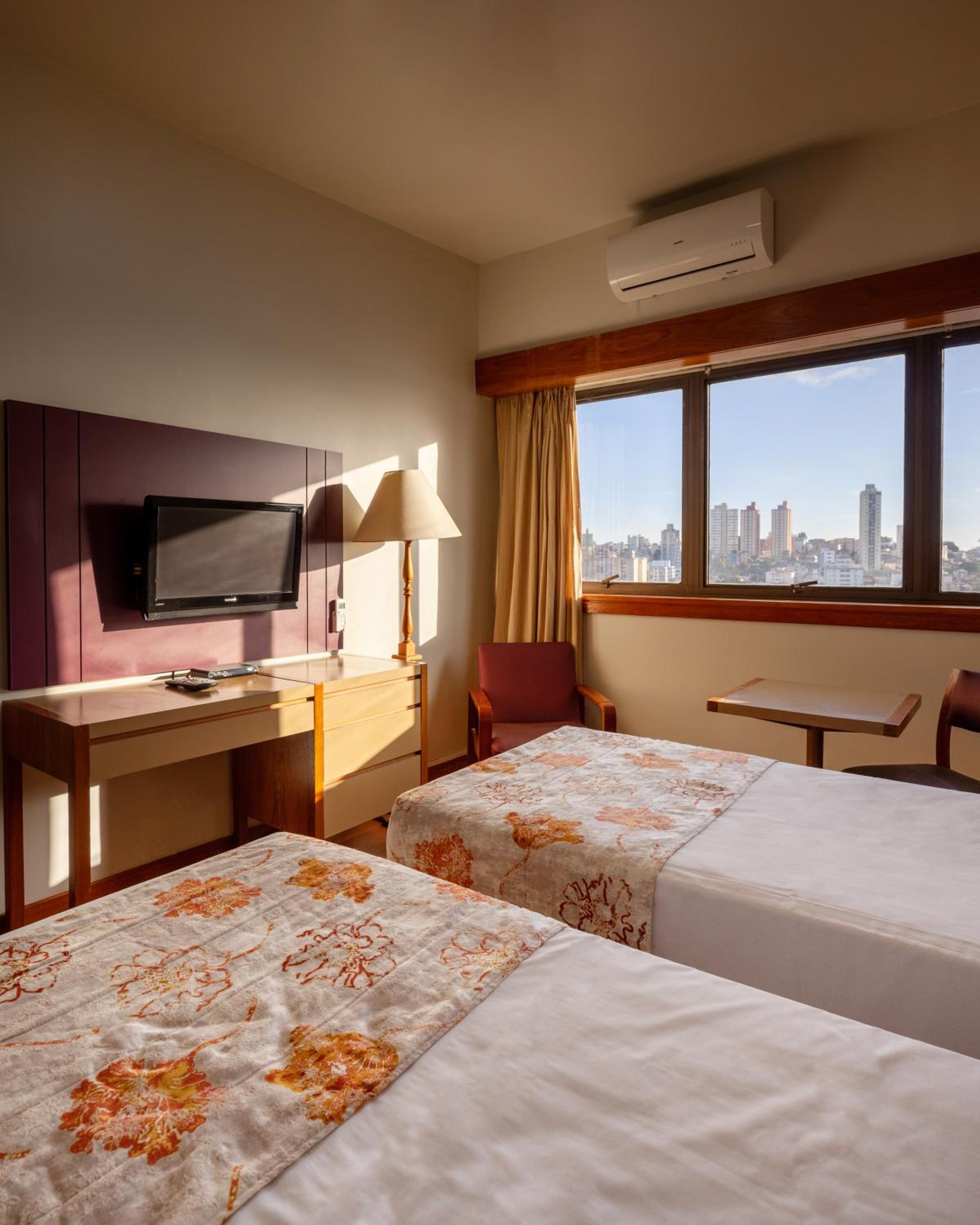 Superior Twin Room photo 2