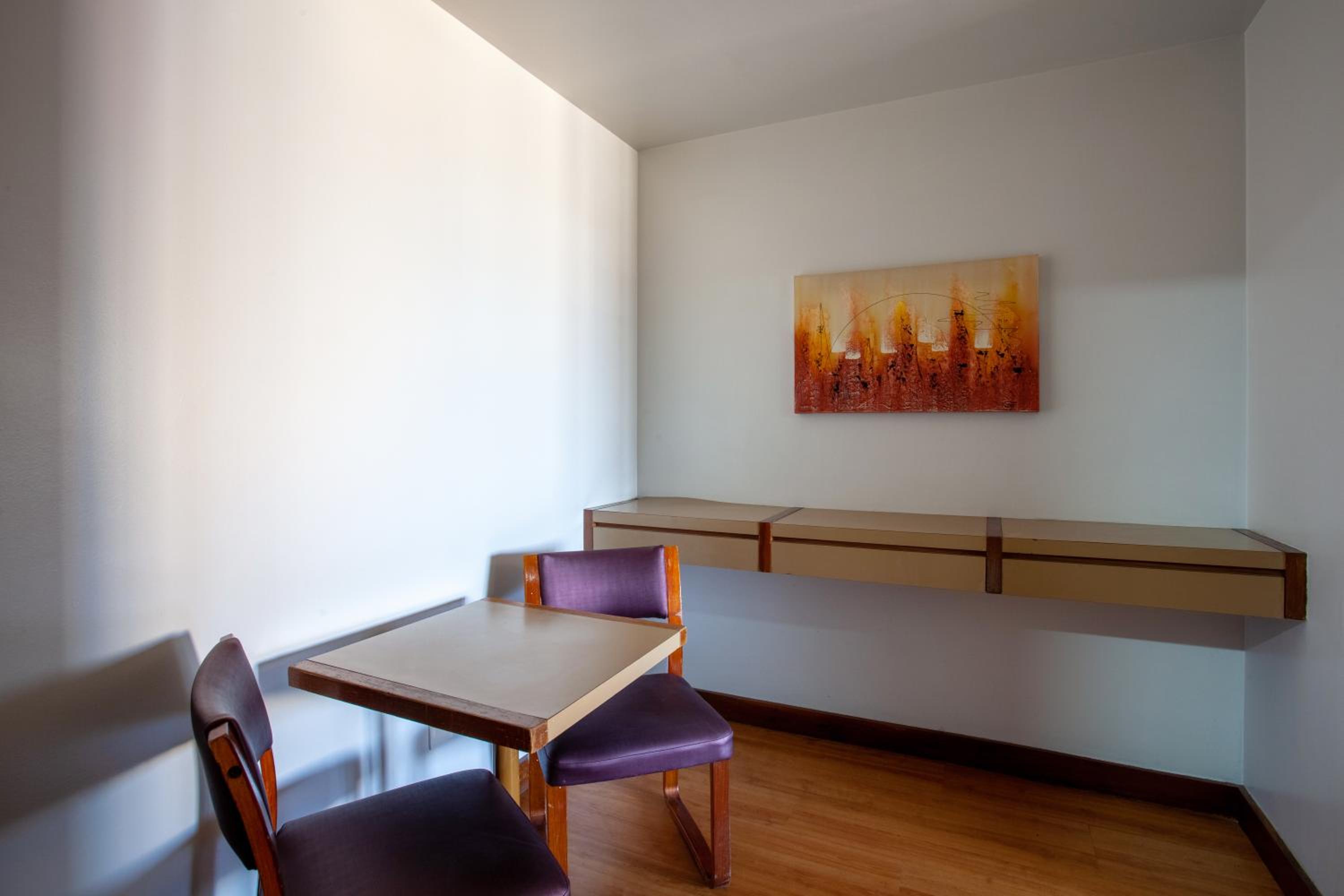 Superior Triple Room With 4 Single Beds photo 2