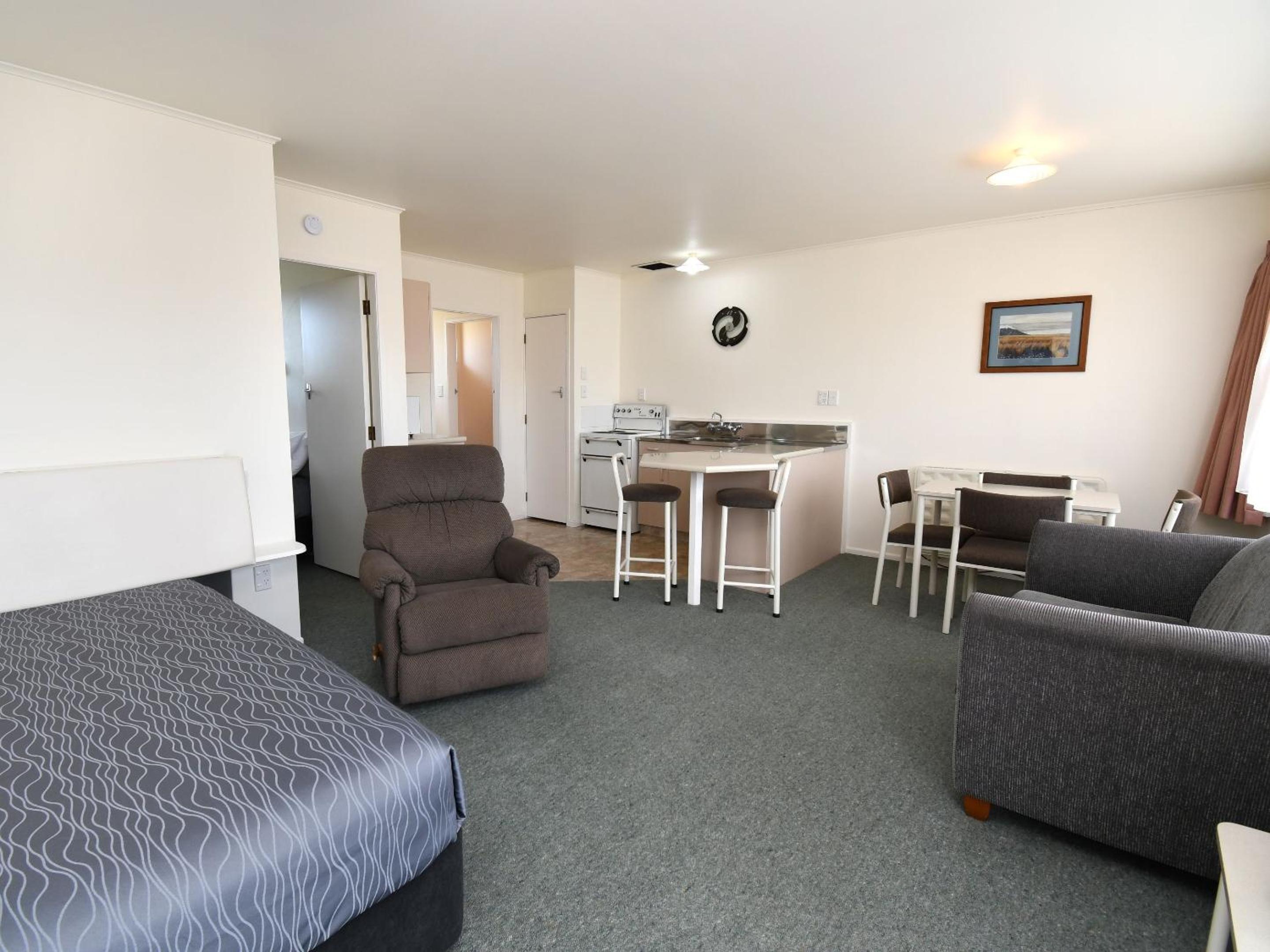 Standard One Bedroom Apartment photo 2