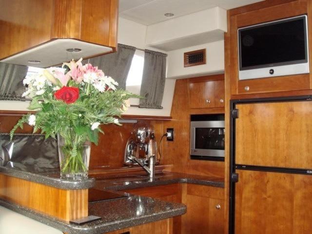 Family Room photo 3