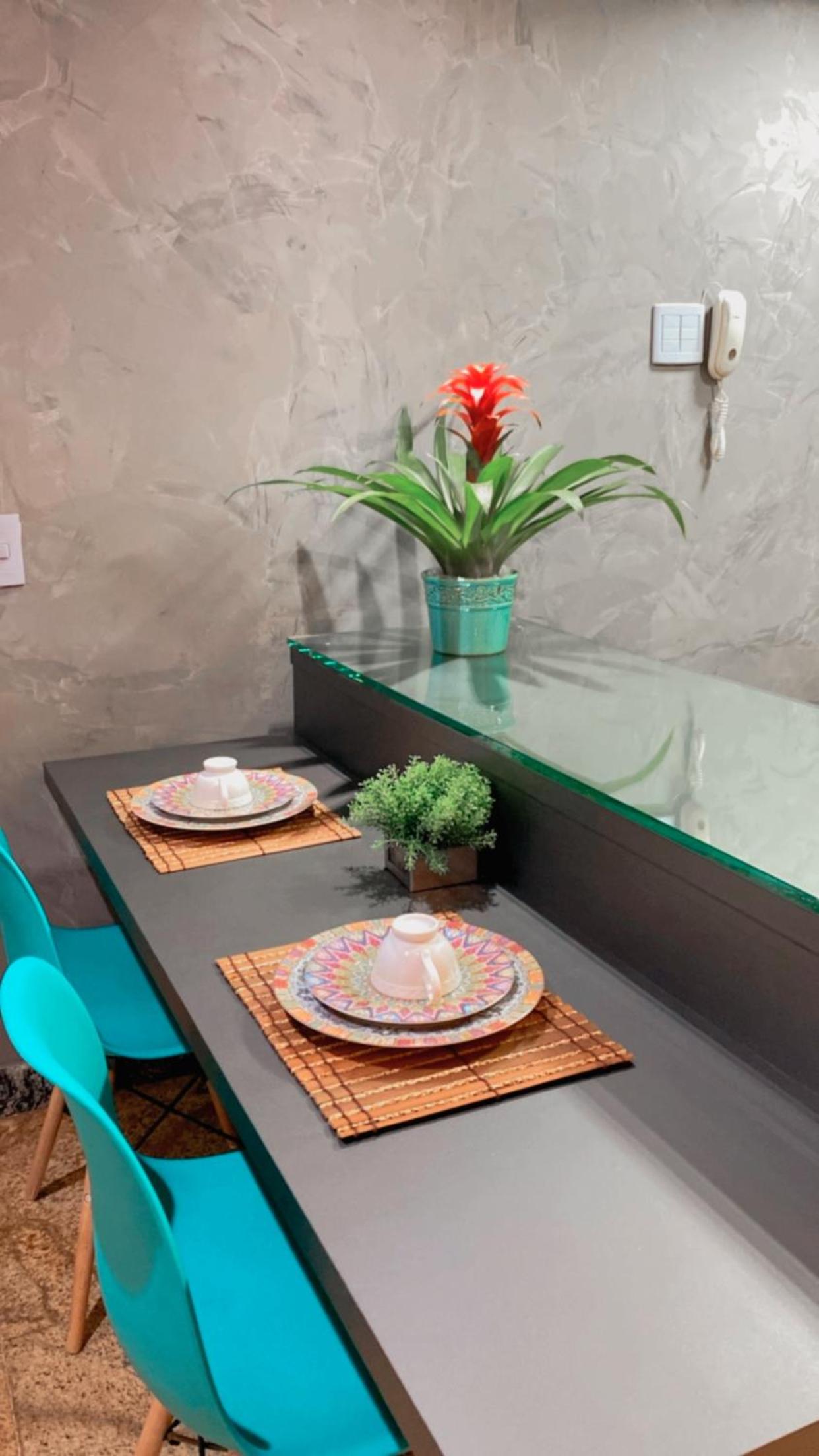 One-Bedroom Apartment - Photo 1