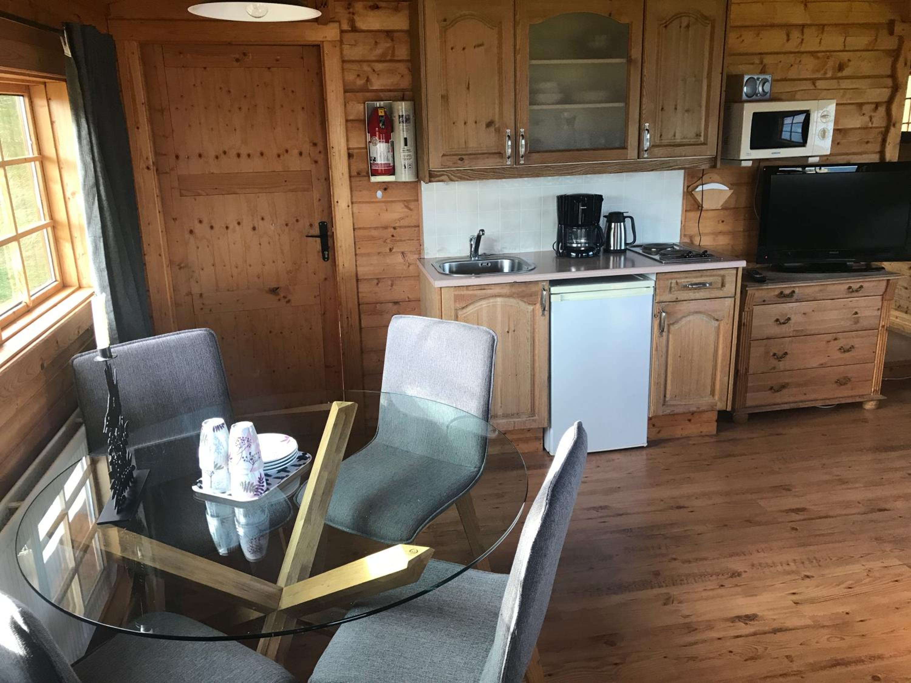 One-Bedroom House photo 2