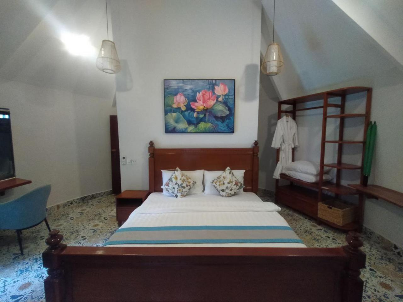 Bungalow with Garden View photo 2