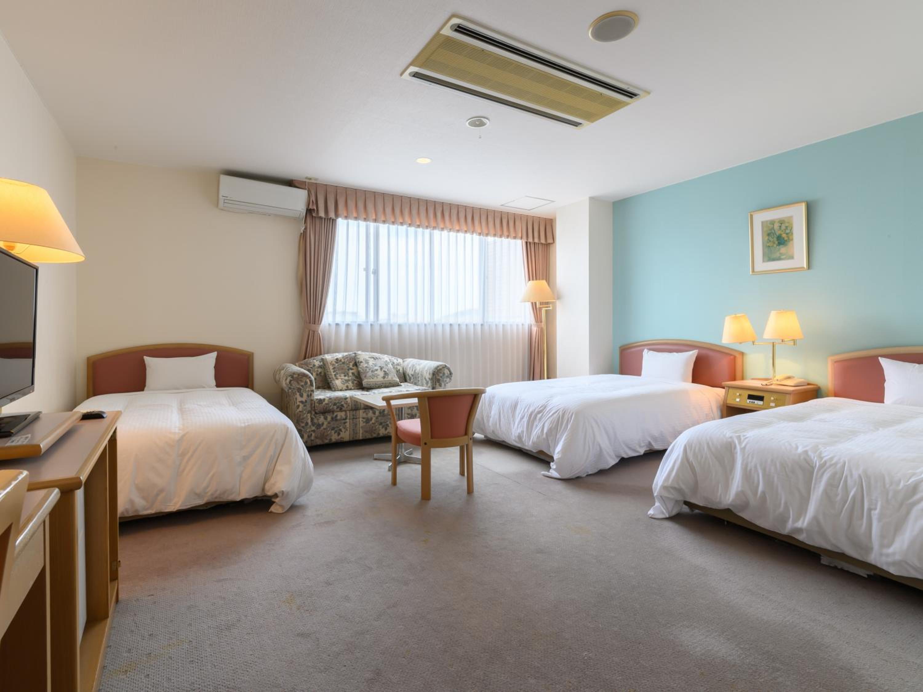 Triple Room - Photo 1