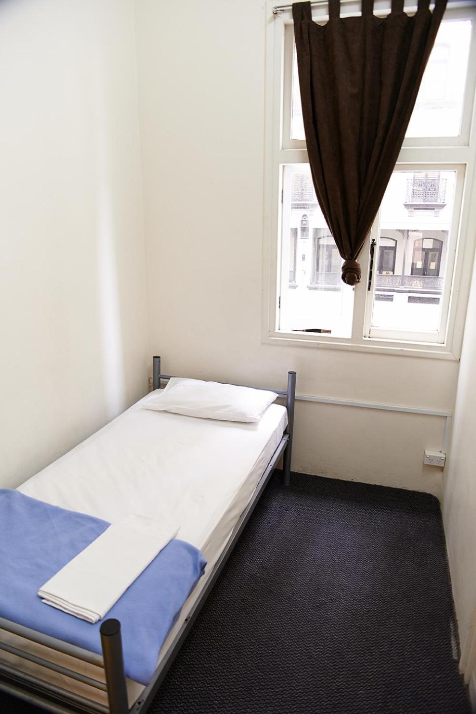 Single Room with Shared Bathroom photo 1