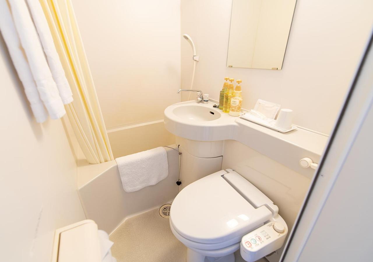 Single Room - Non-Smoking photo 3