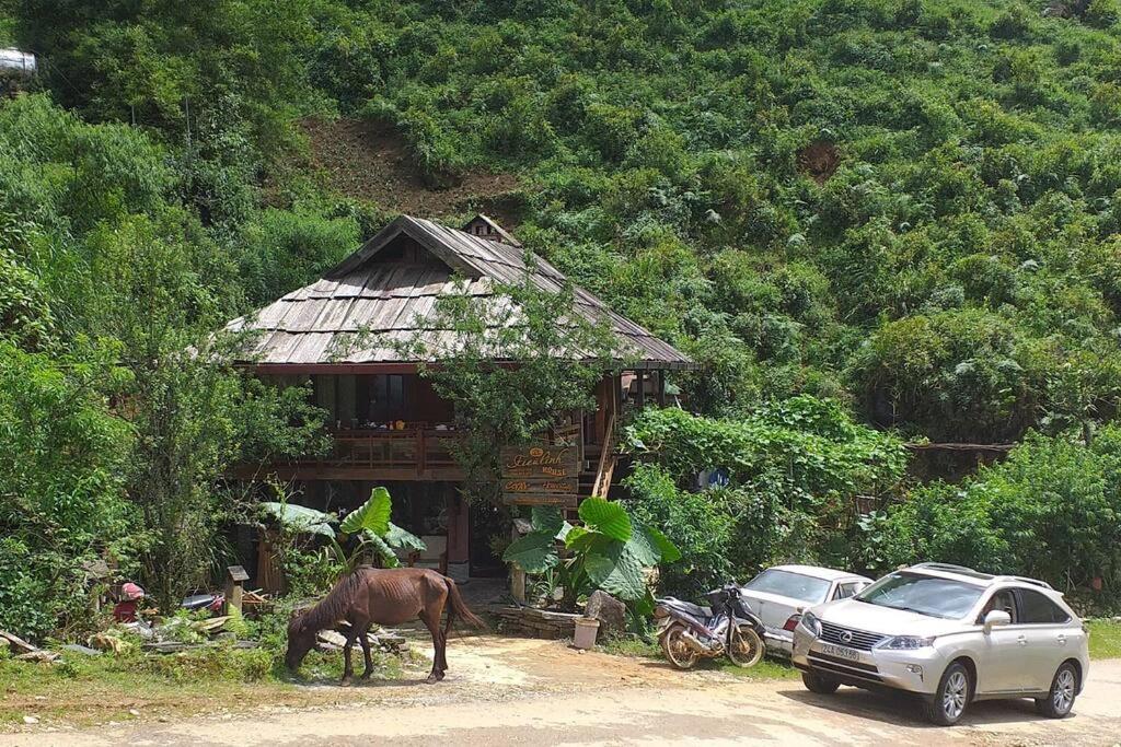 Three-Bedroom Chalet photo 1