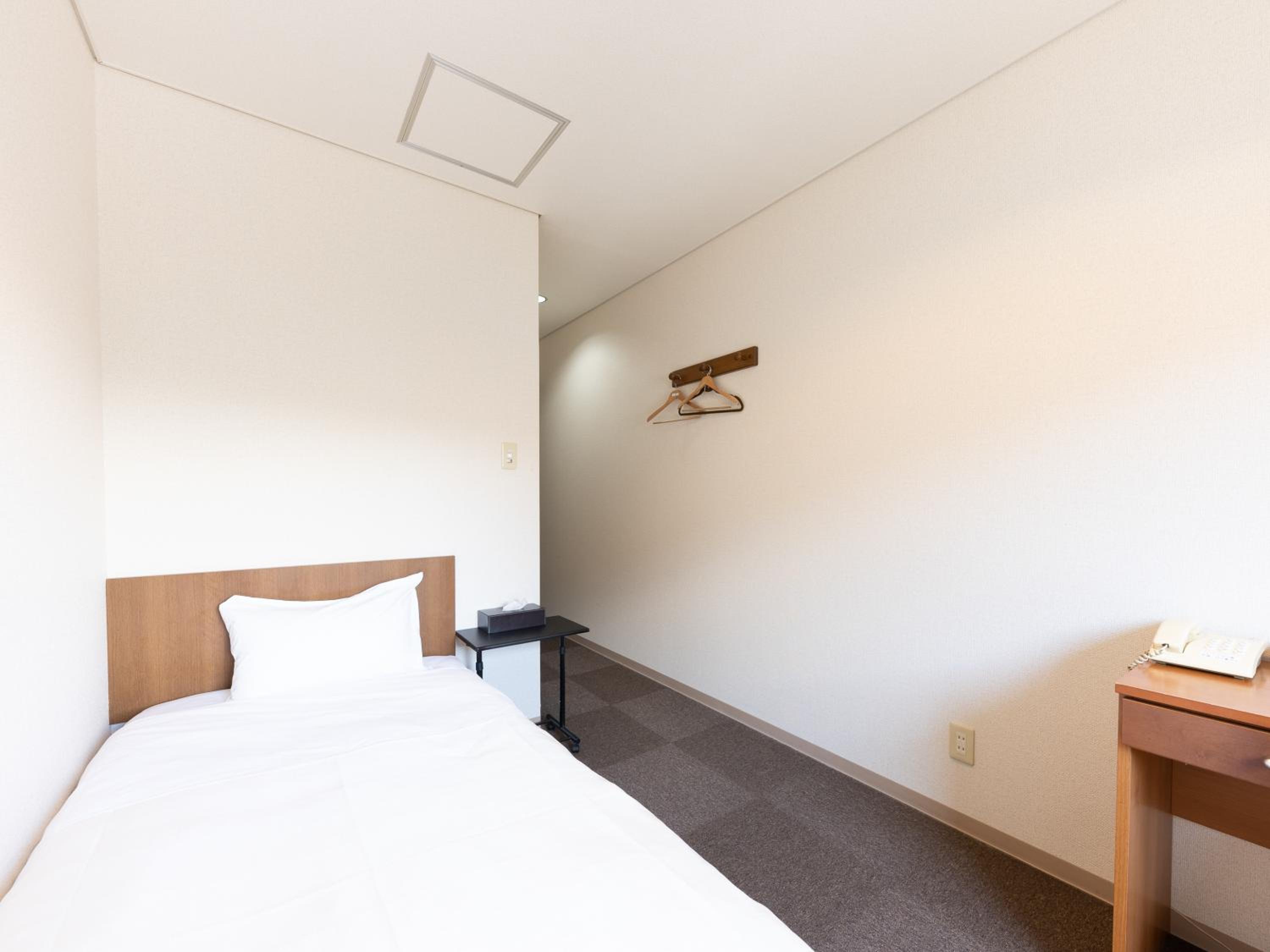 Single Room photo 1