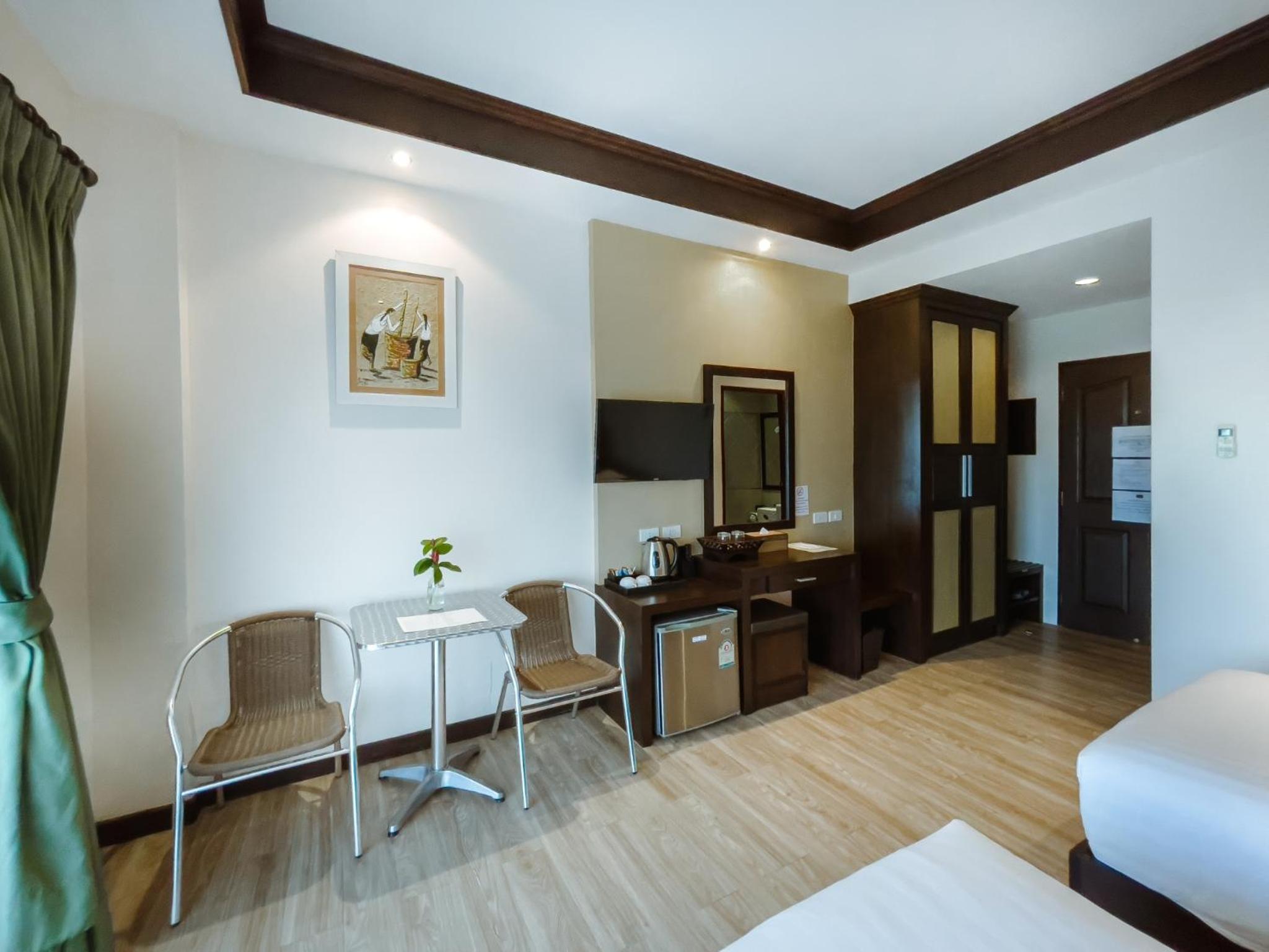 Deluxe Twin Room photo 3