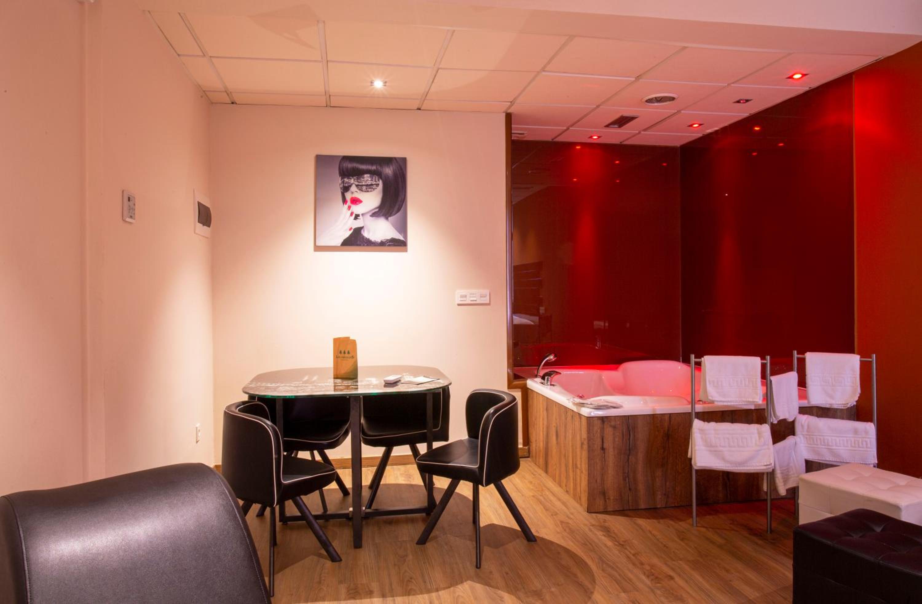 King Suite with Spa Bath