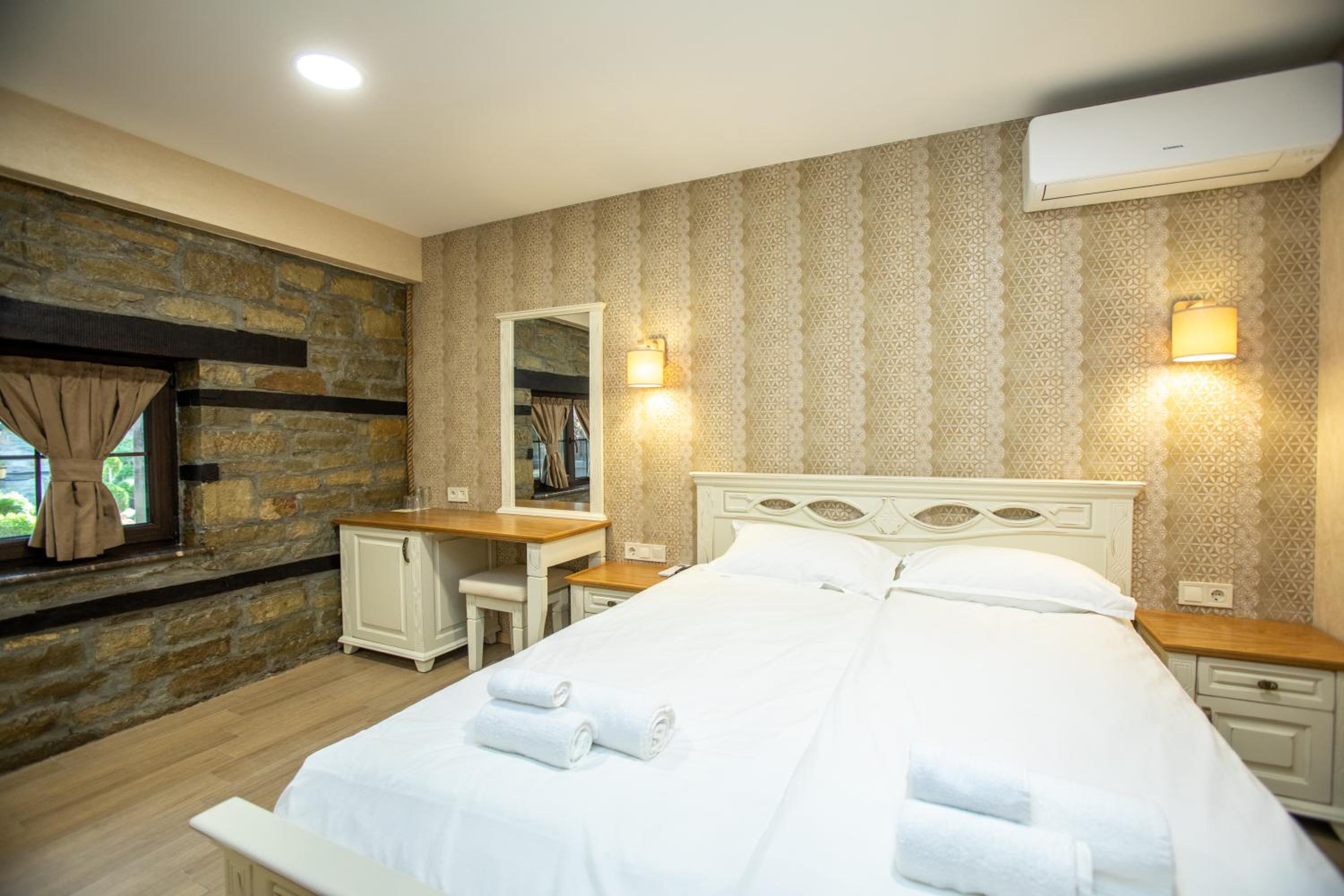 Deluxe Double Room photo 3