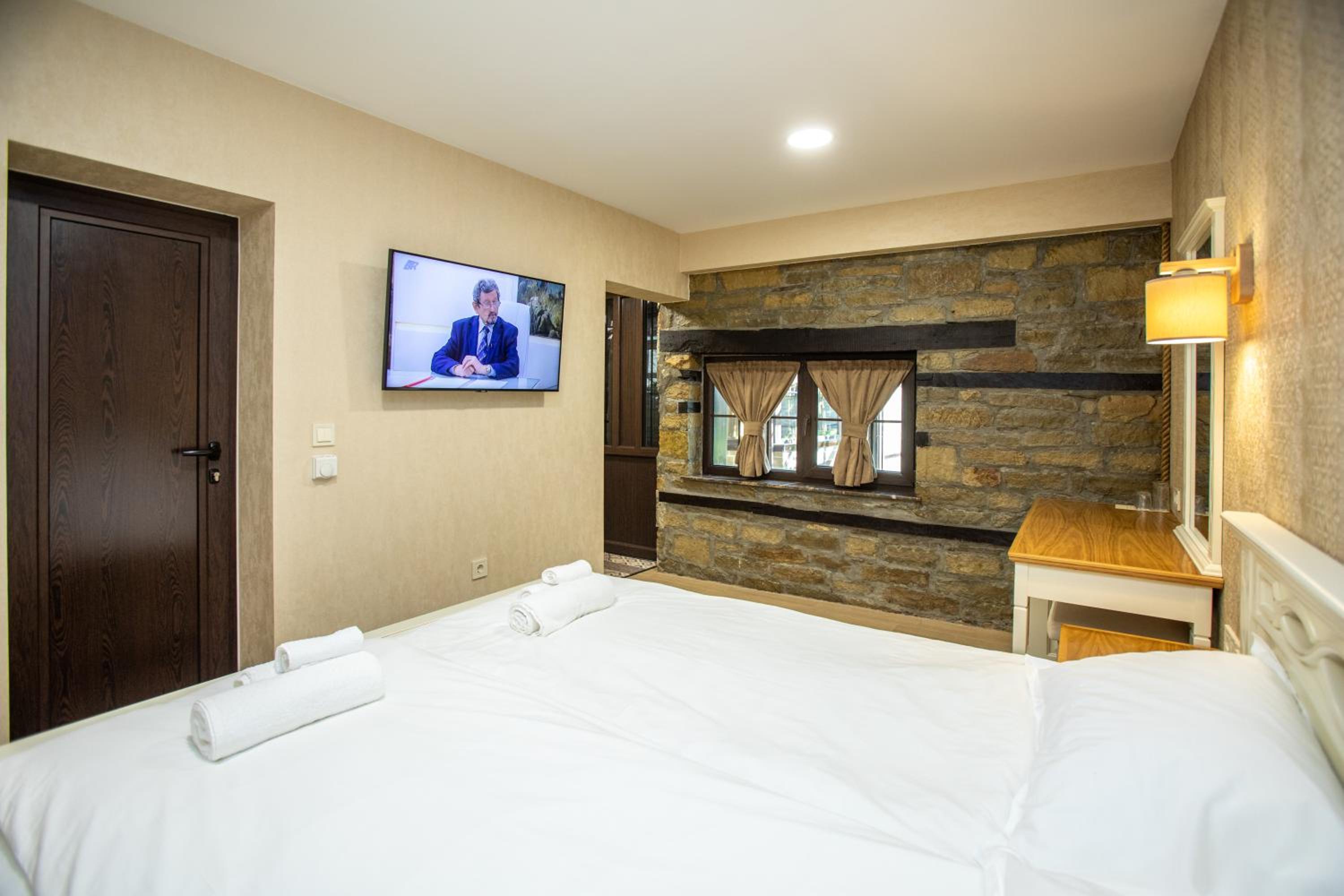 Deluxe Double Room photo 2