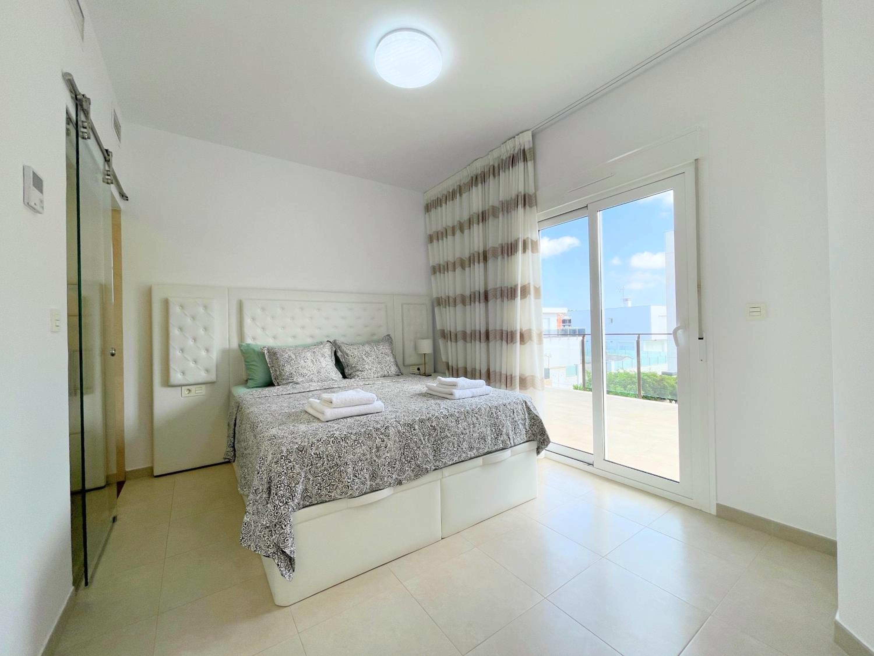Villa with Private Pool photo 3