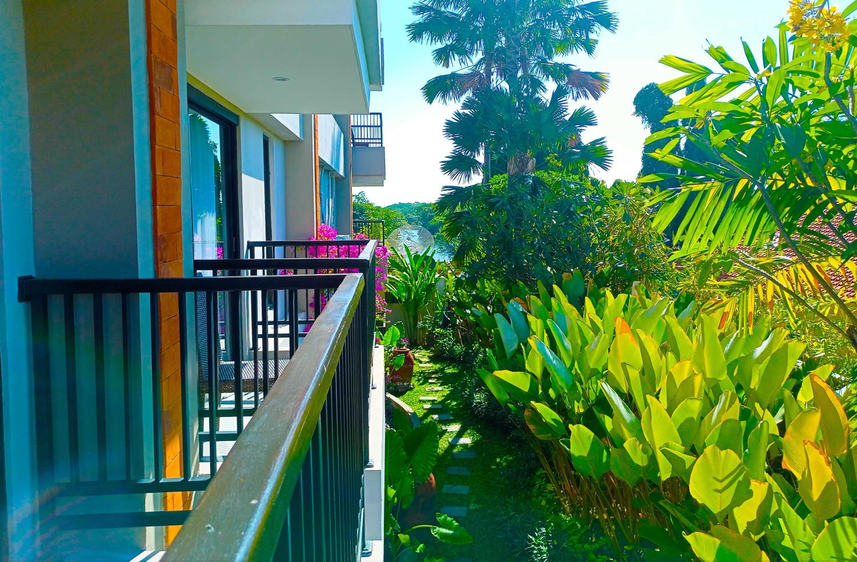 Suite Balcony photo 3