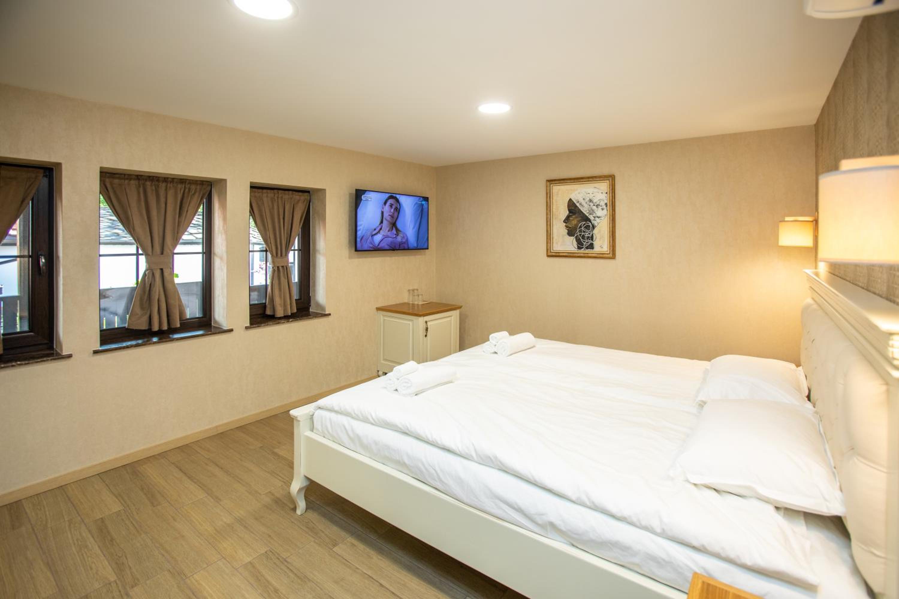 Deluxe Double Room photo 2