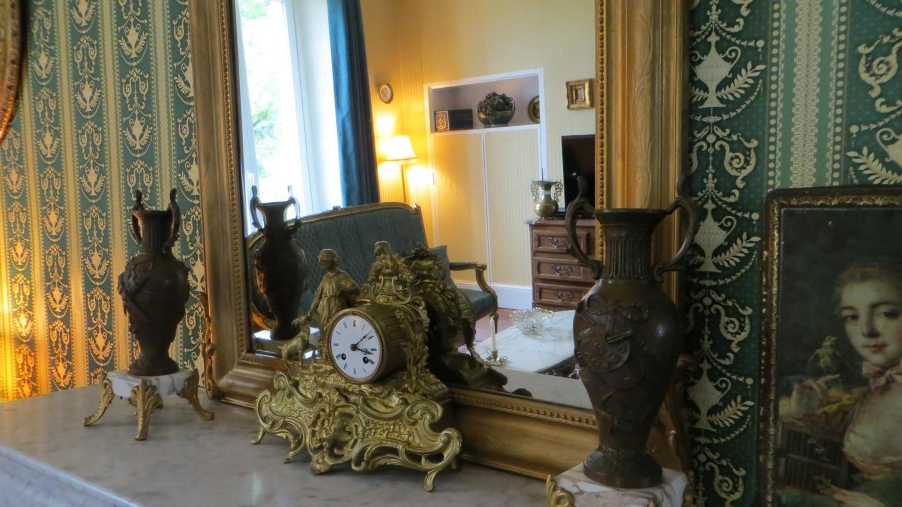 Deluxe Queen Room photo 1
