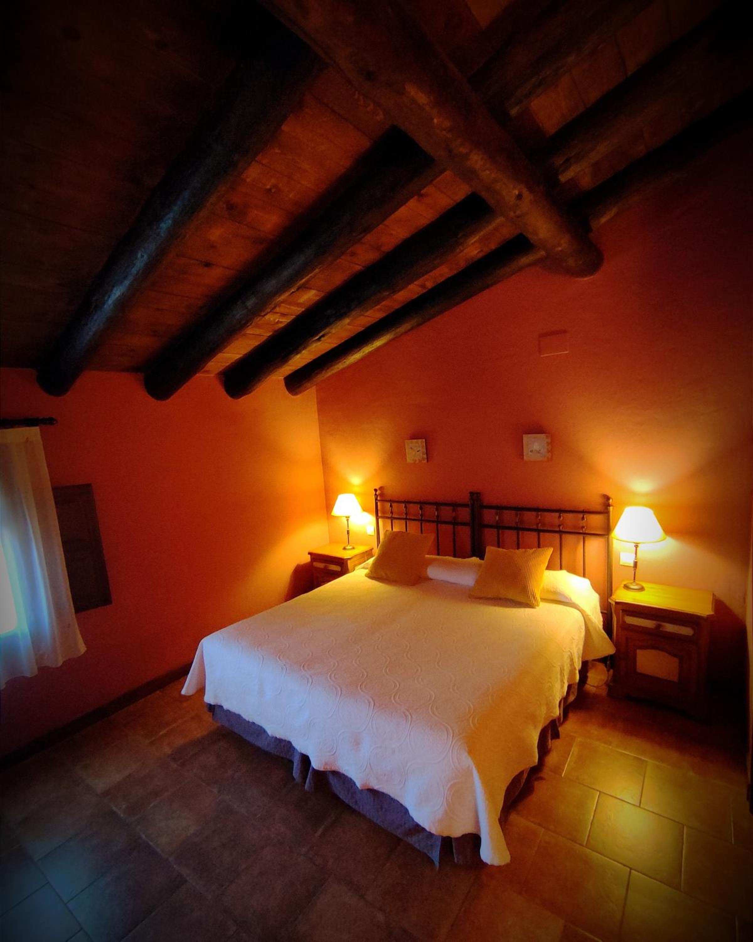 Double Room - Photo 7