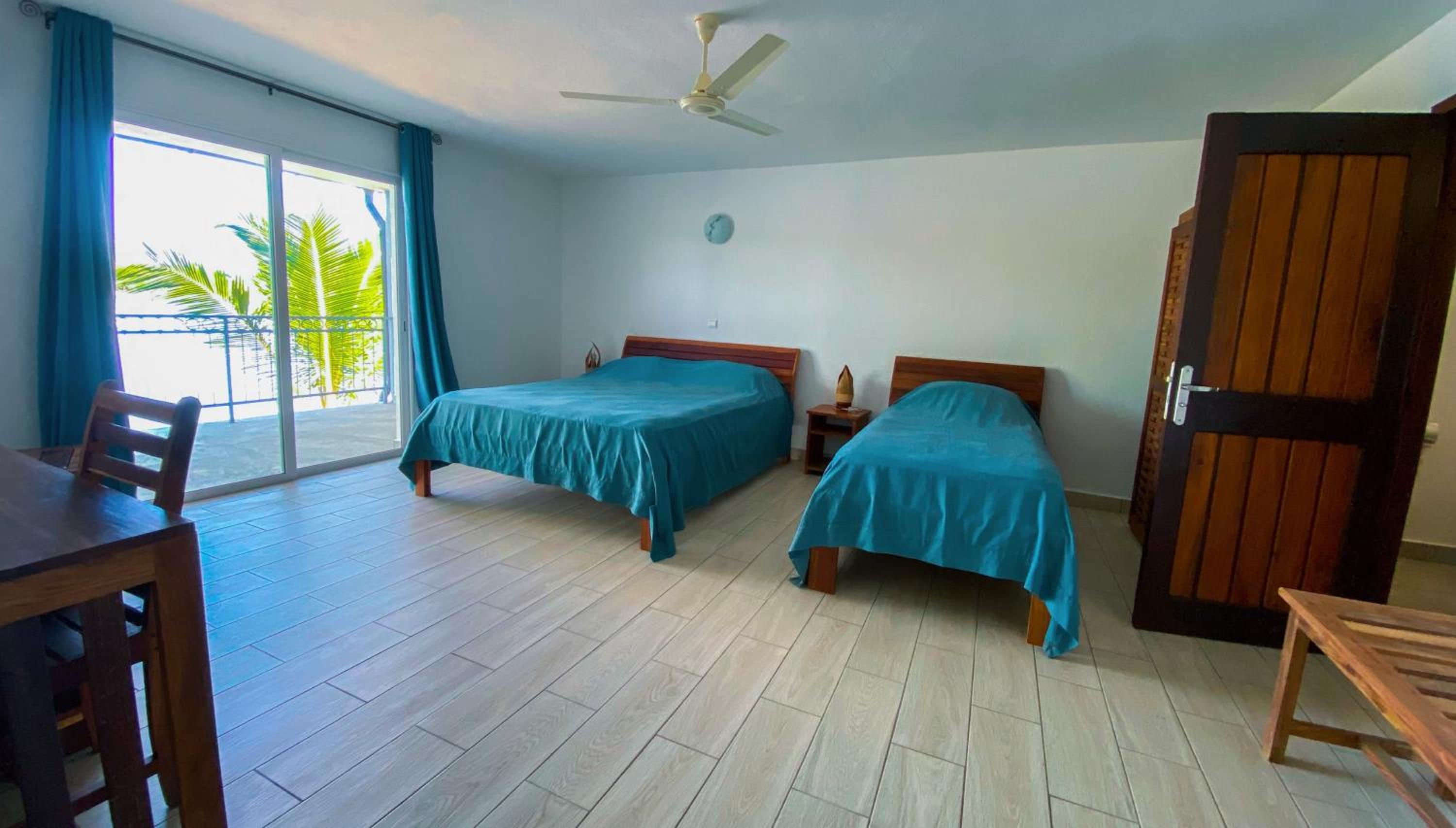 Triple Room with Lake View photo 3