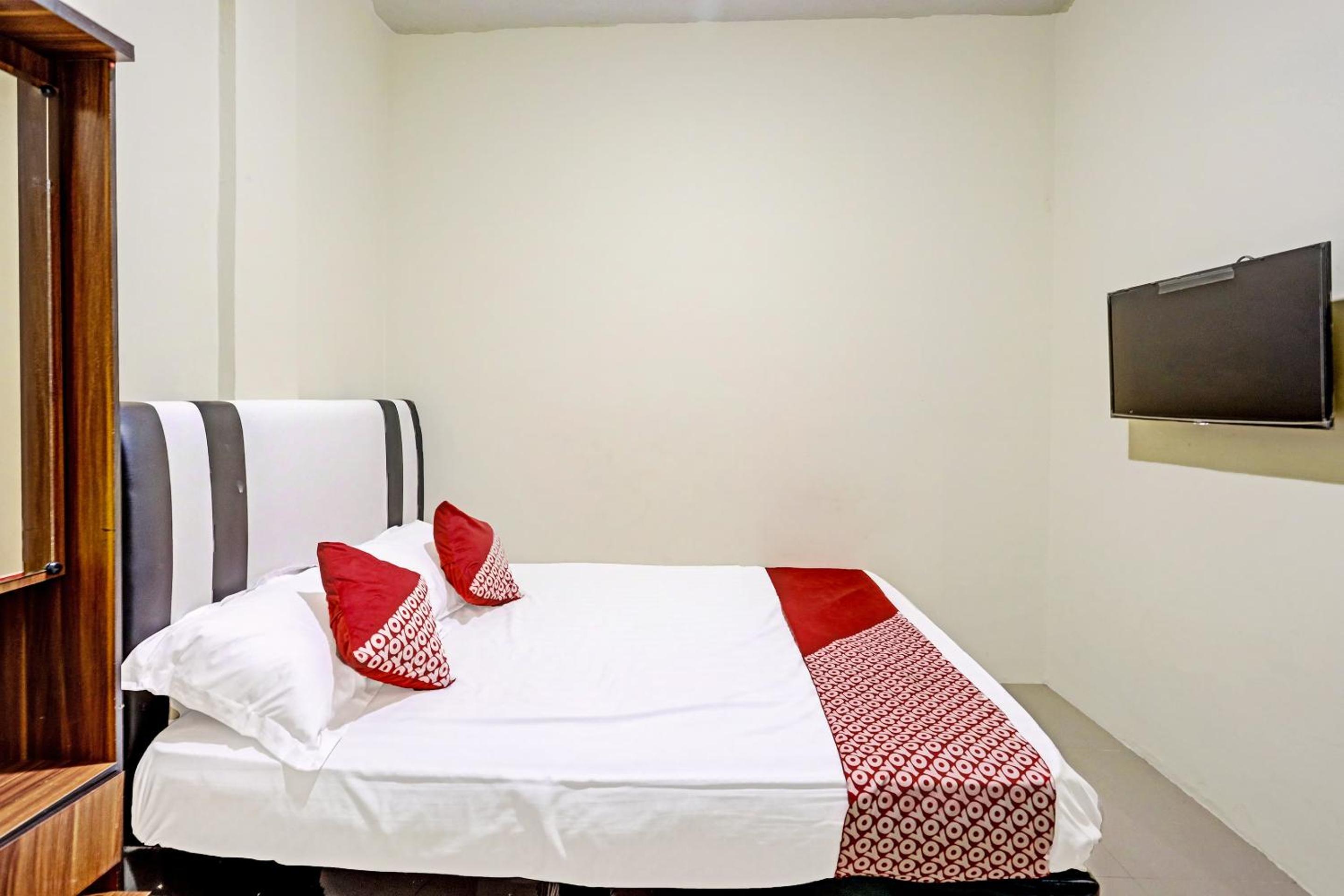 Budget Double Room - Photo 4