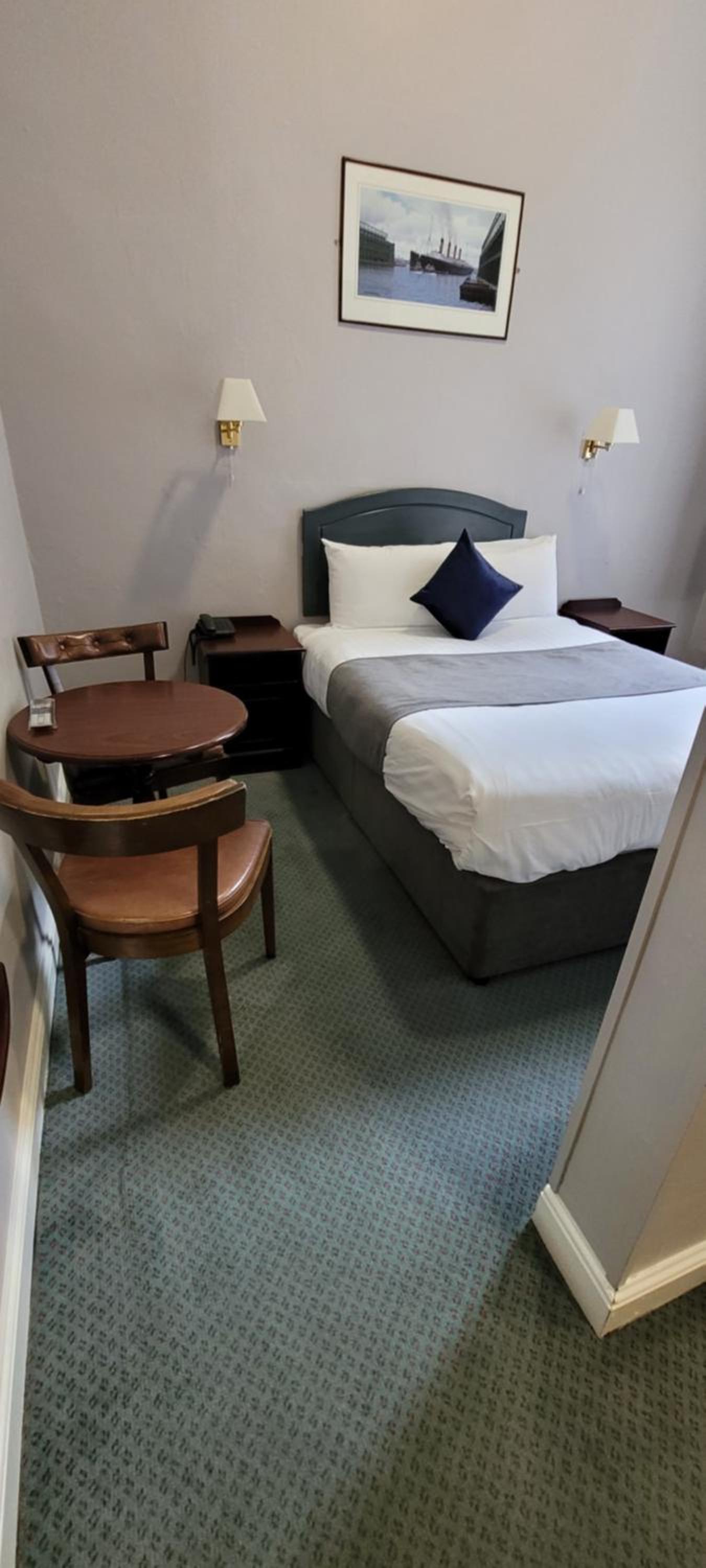 Small Double Room - Photo 4