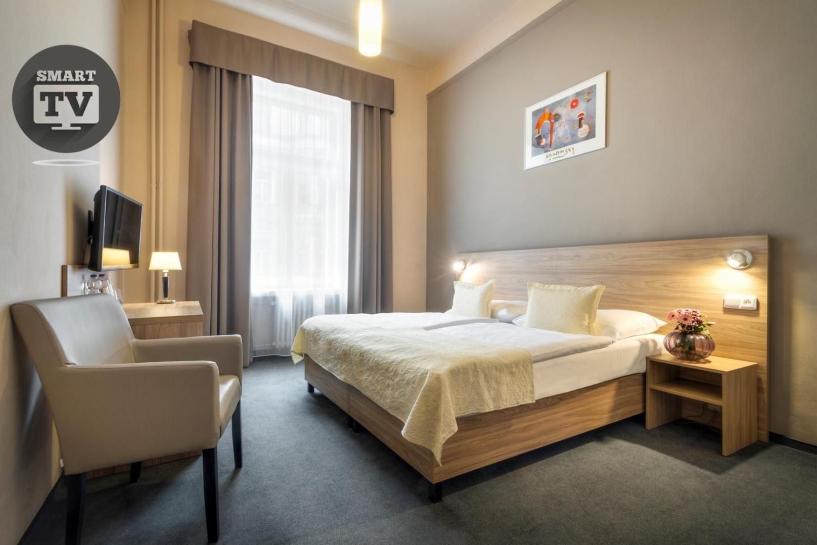 Double or Twin Room - Photo 19