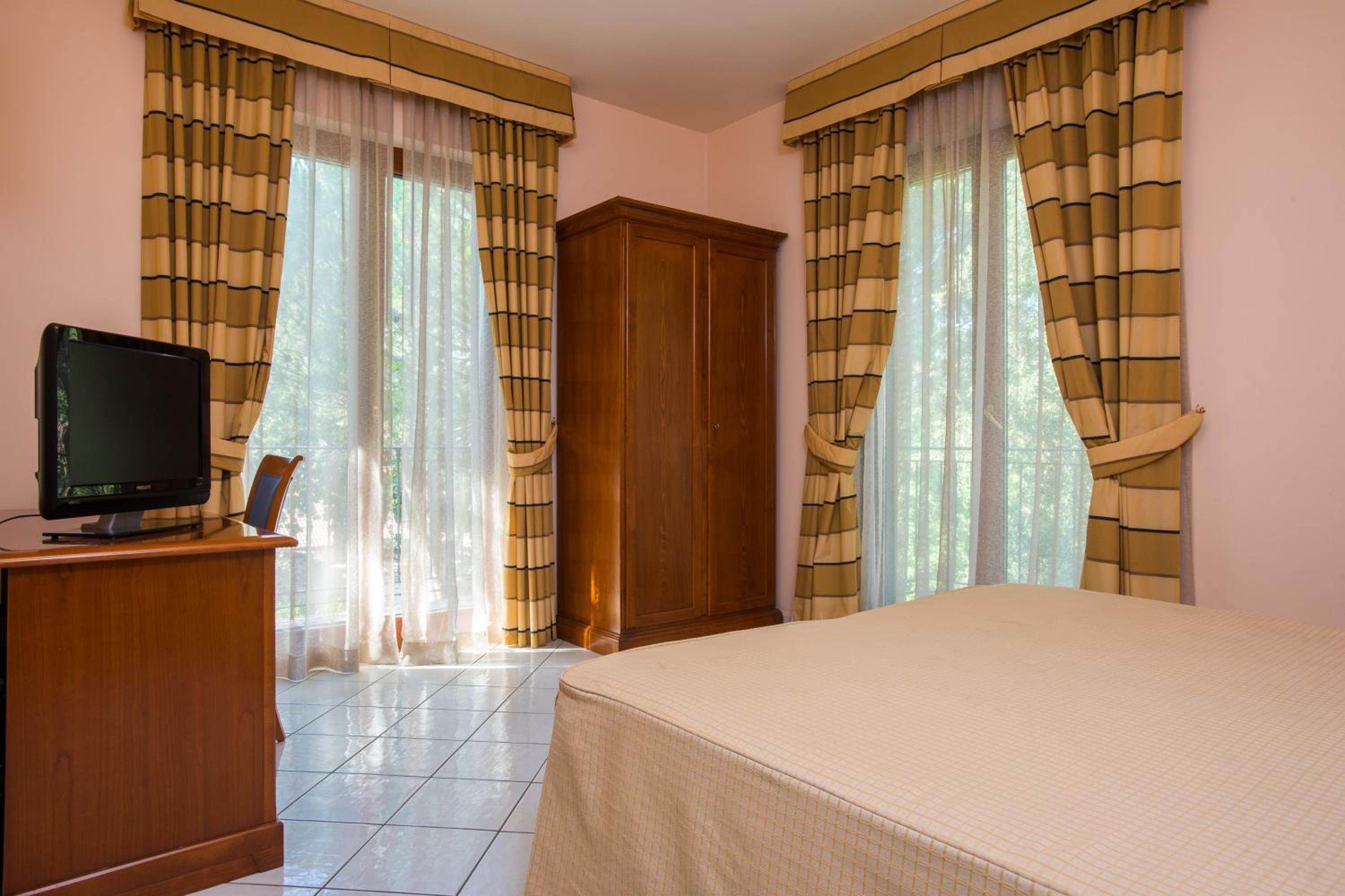 Superior Double Room photo 2