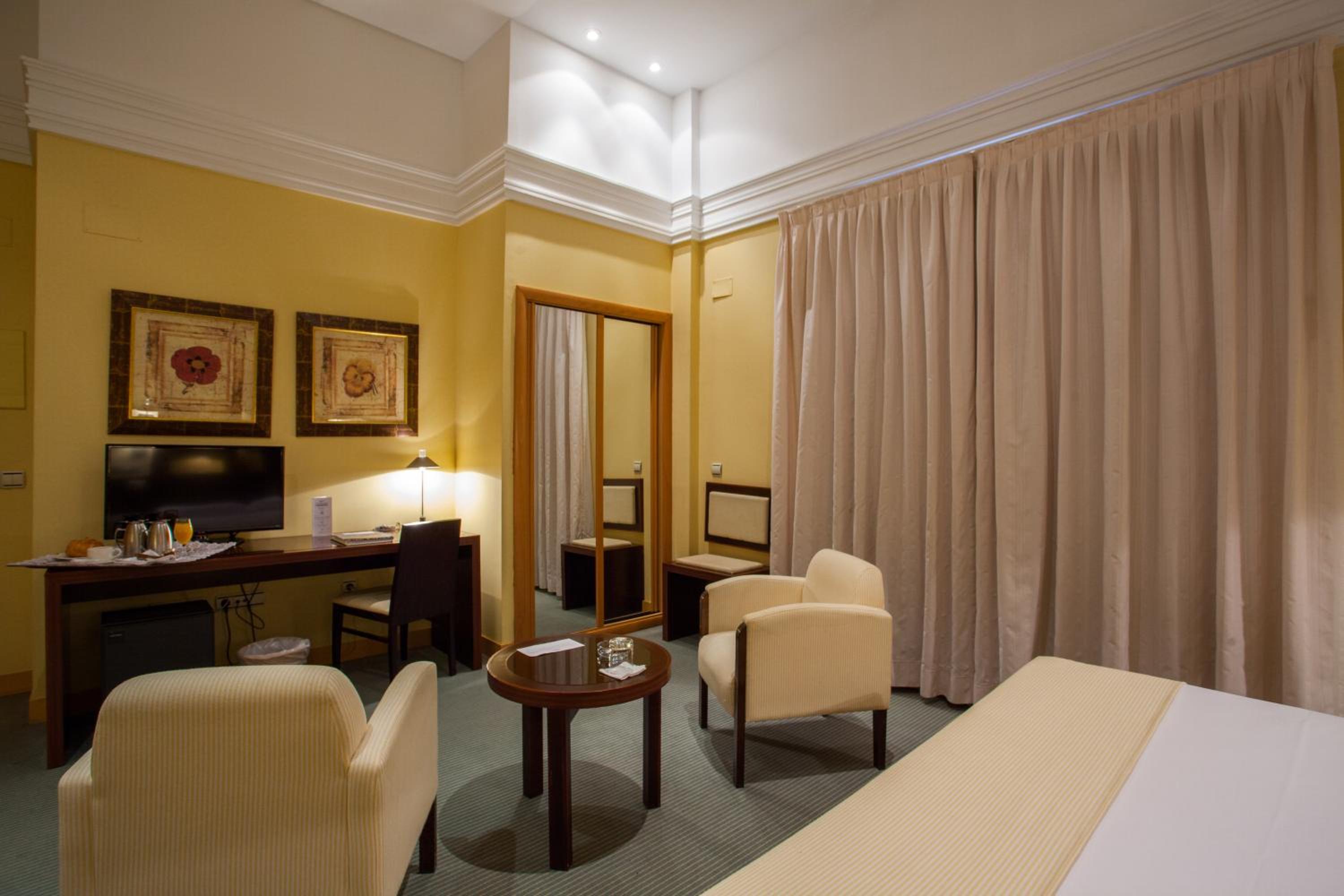 Superior Double Room - Photo 10