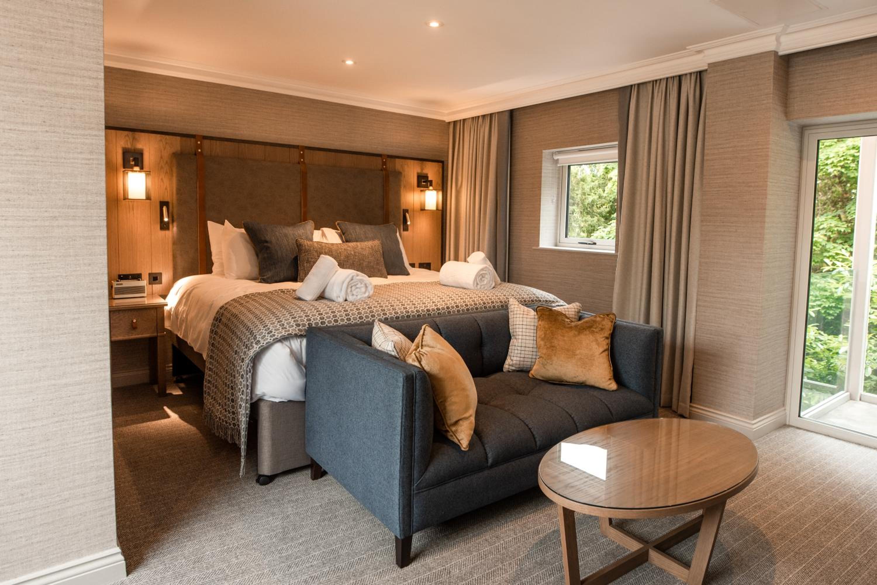 Suite with Hot Tub