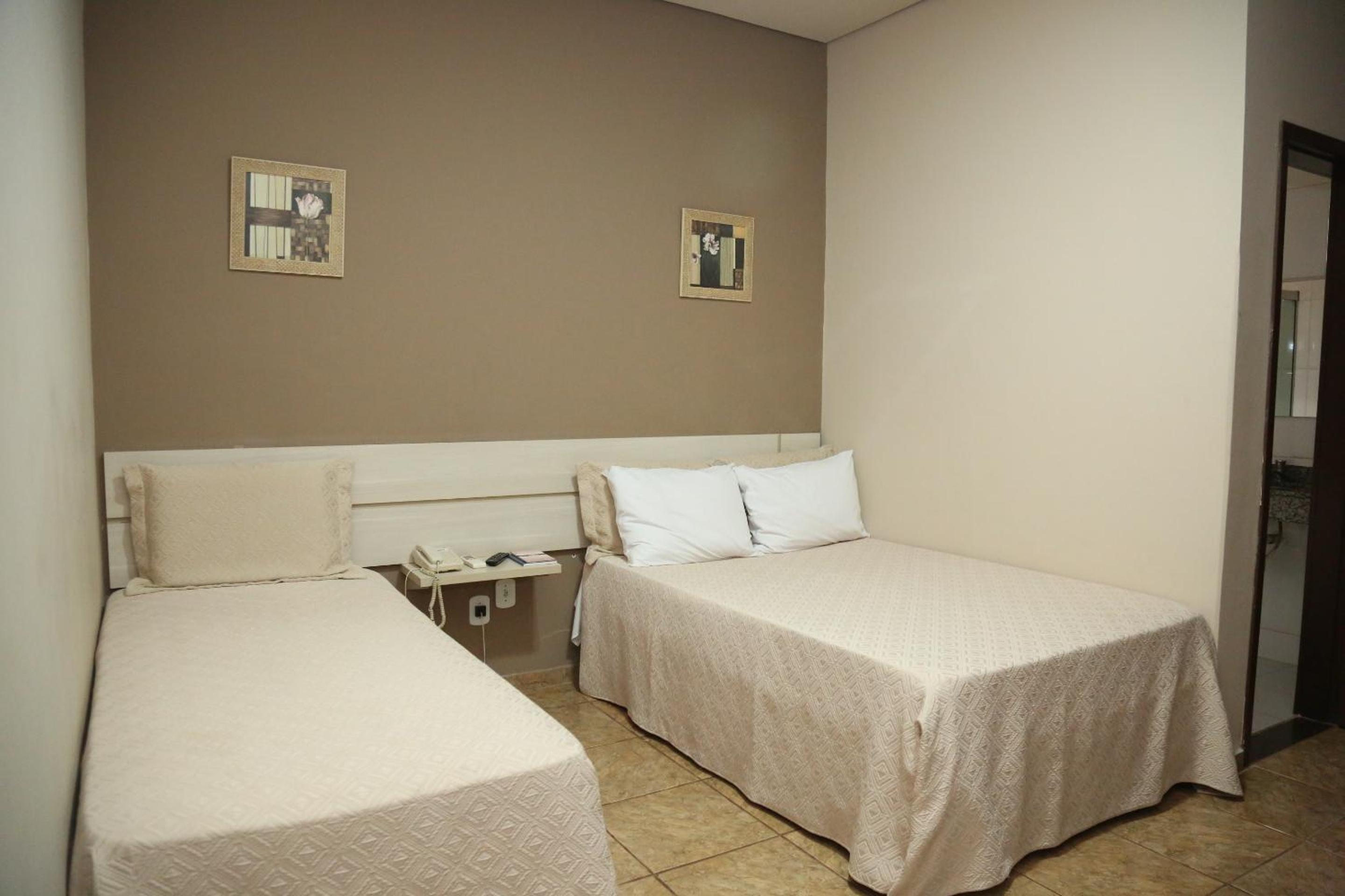 Double Room - Photo 6