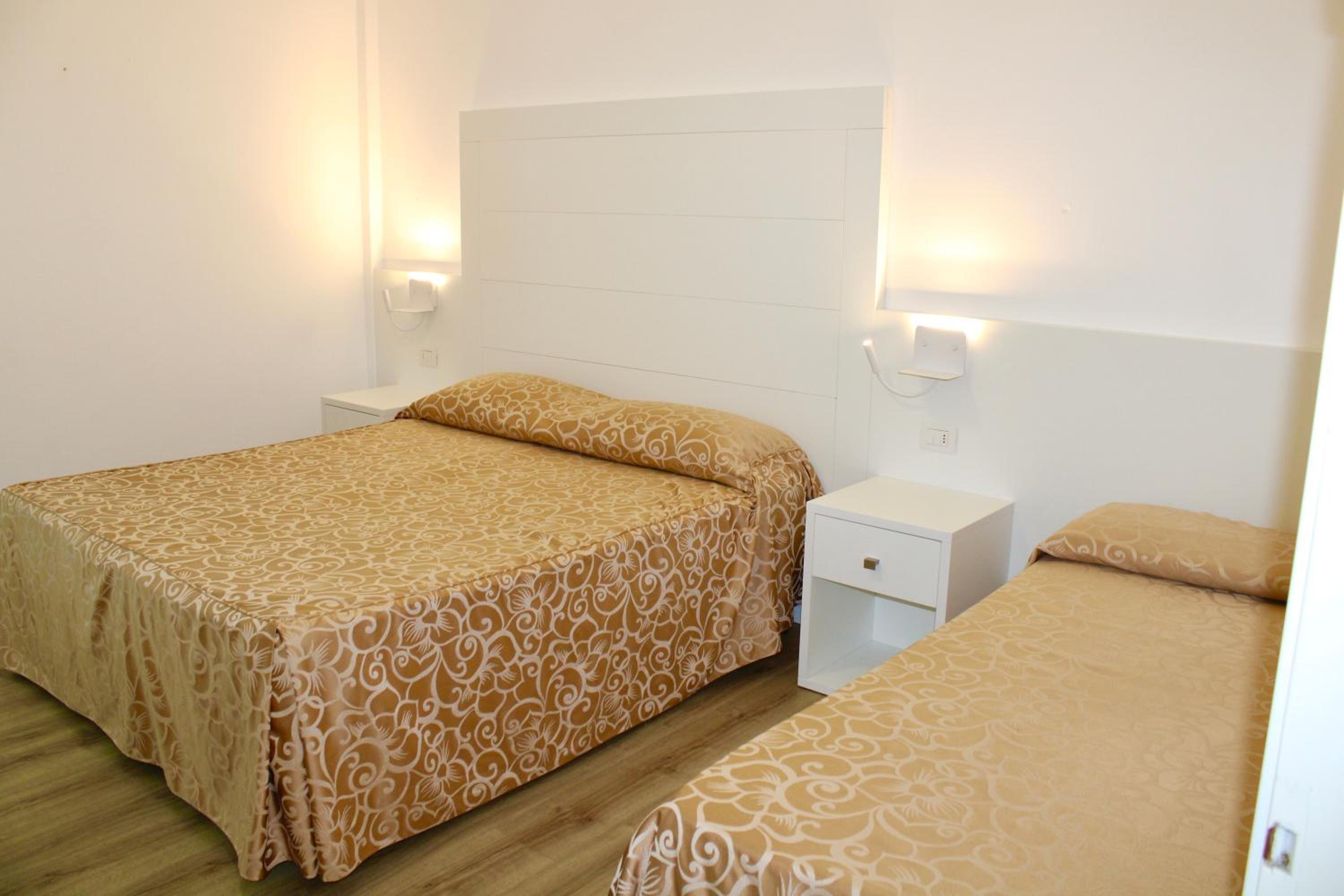 Triple Room with Sea View