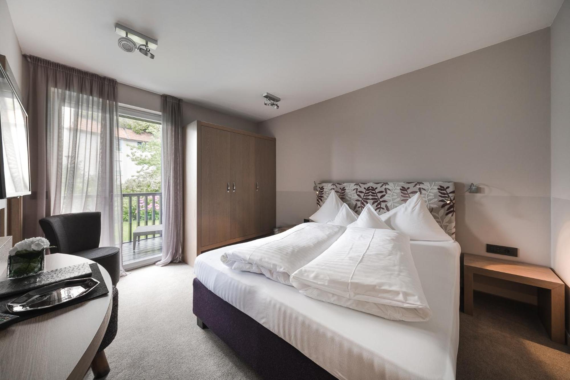 Standard Double Room - Photo 5