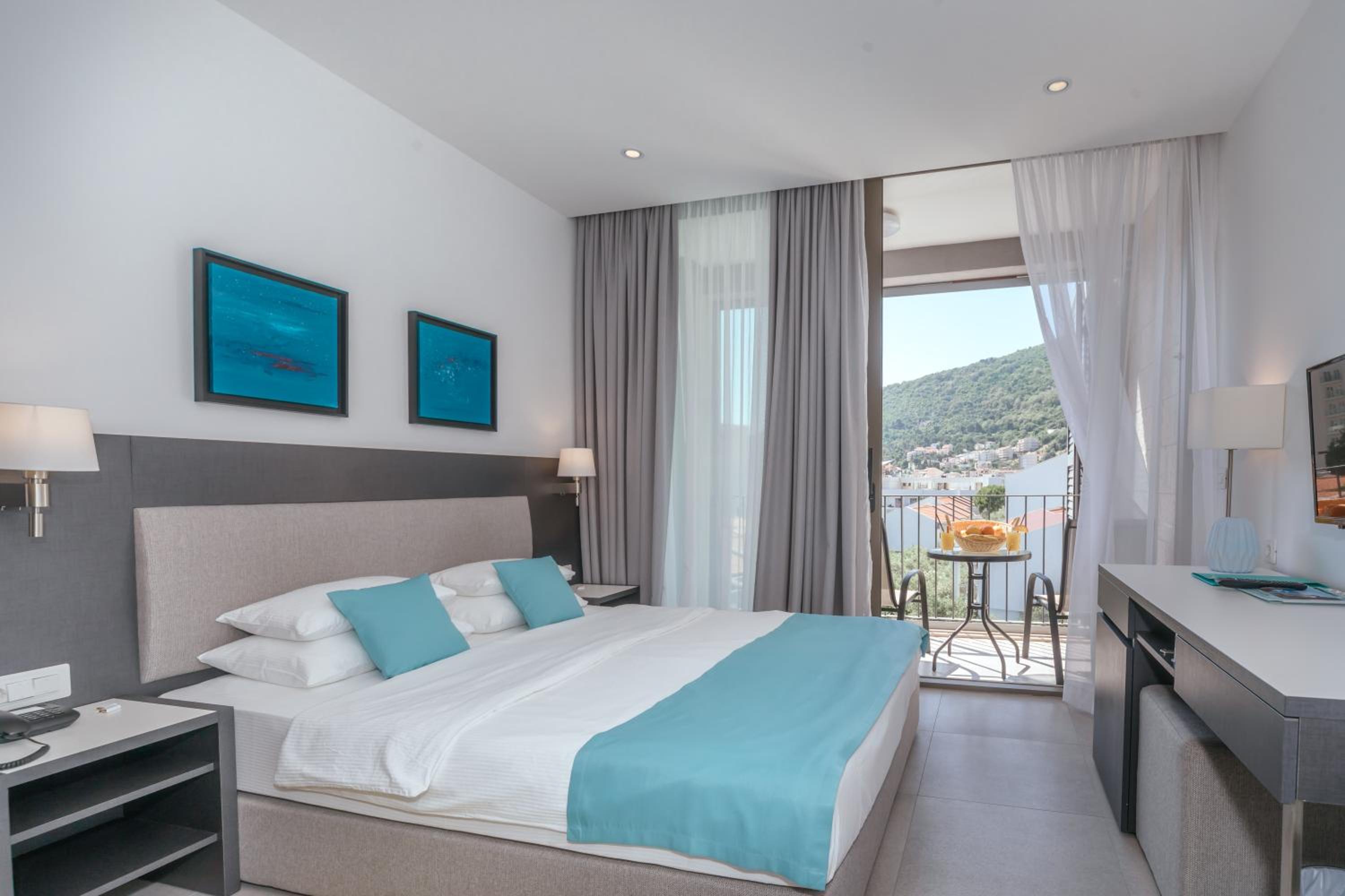 Superior Double Room with Balcony photo 1