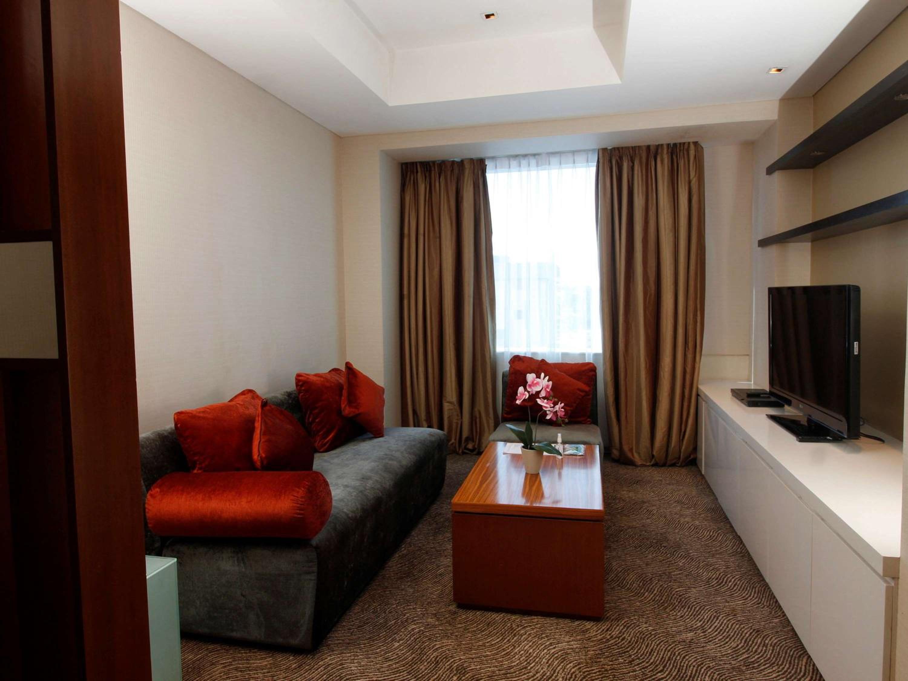 Junior King Suite - Photo 1