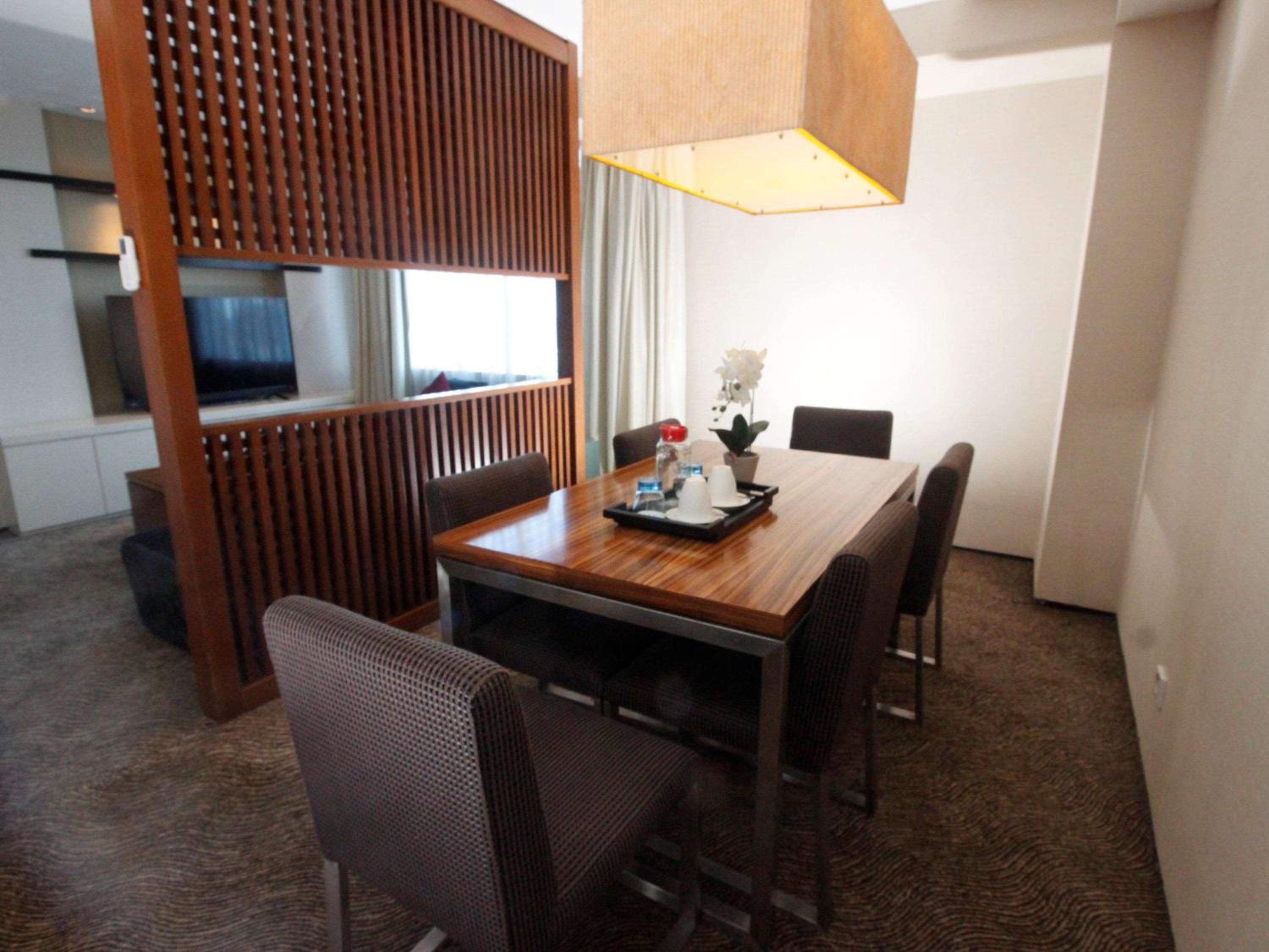 Business King Suite - Photo 12