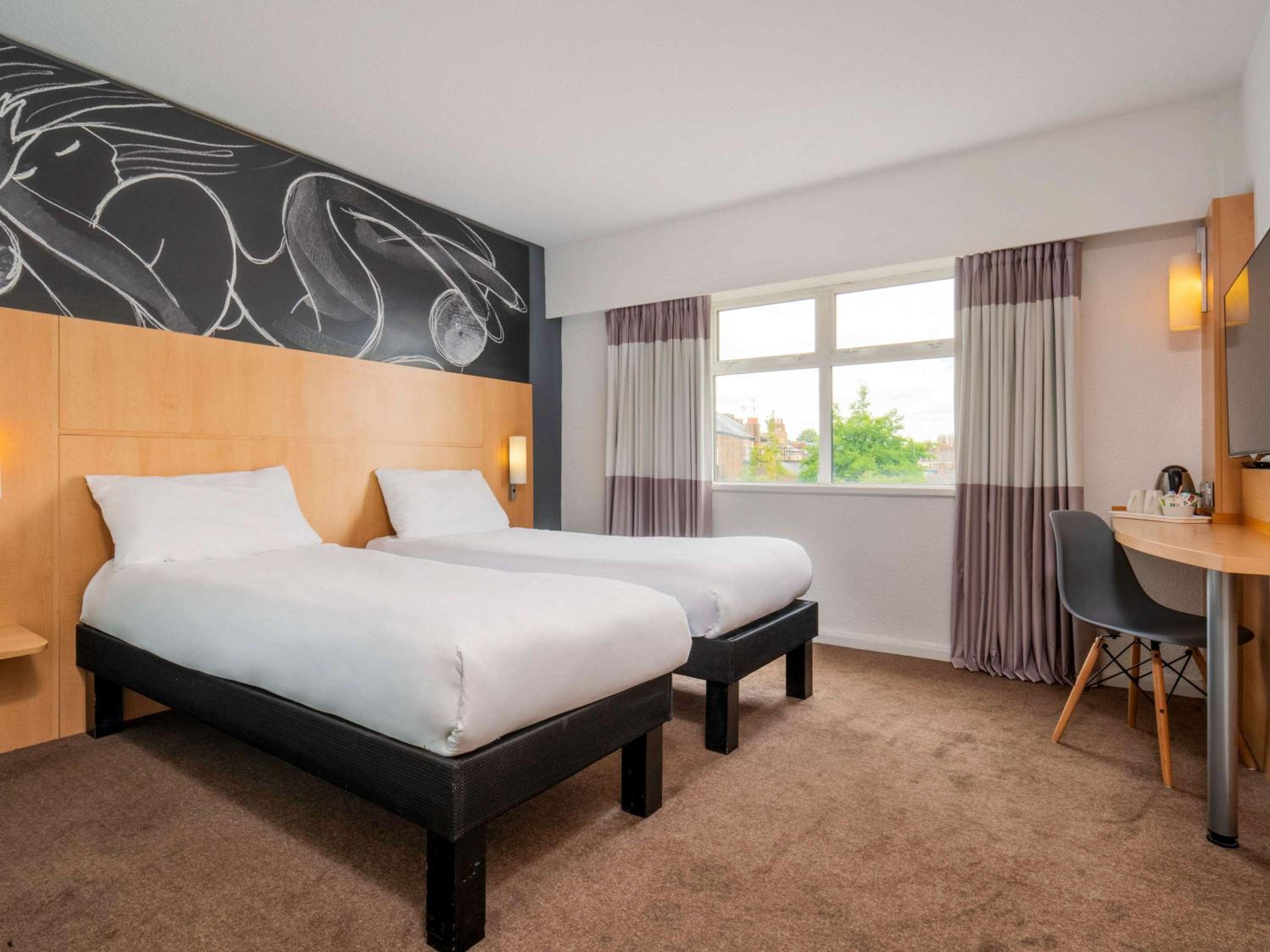 Twin Room - Photo 6