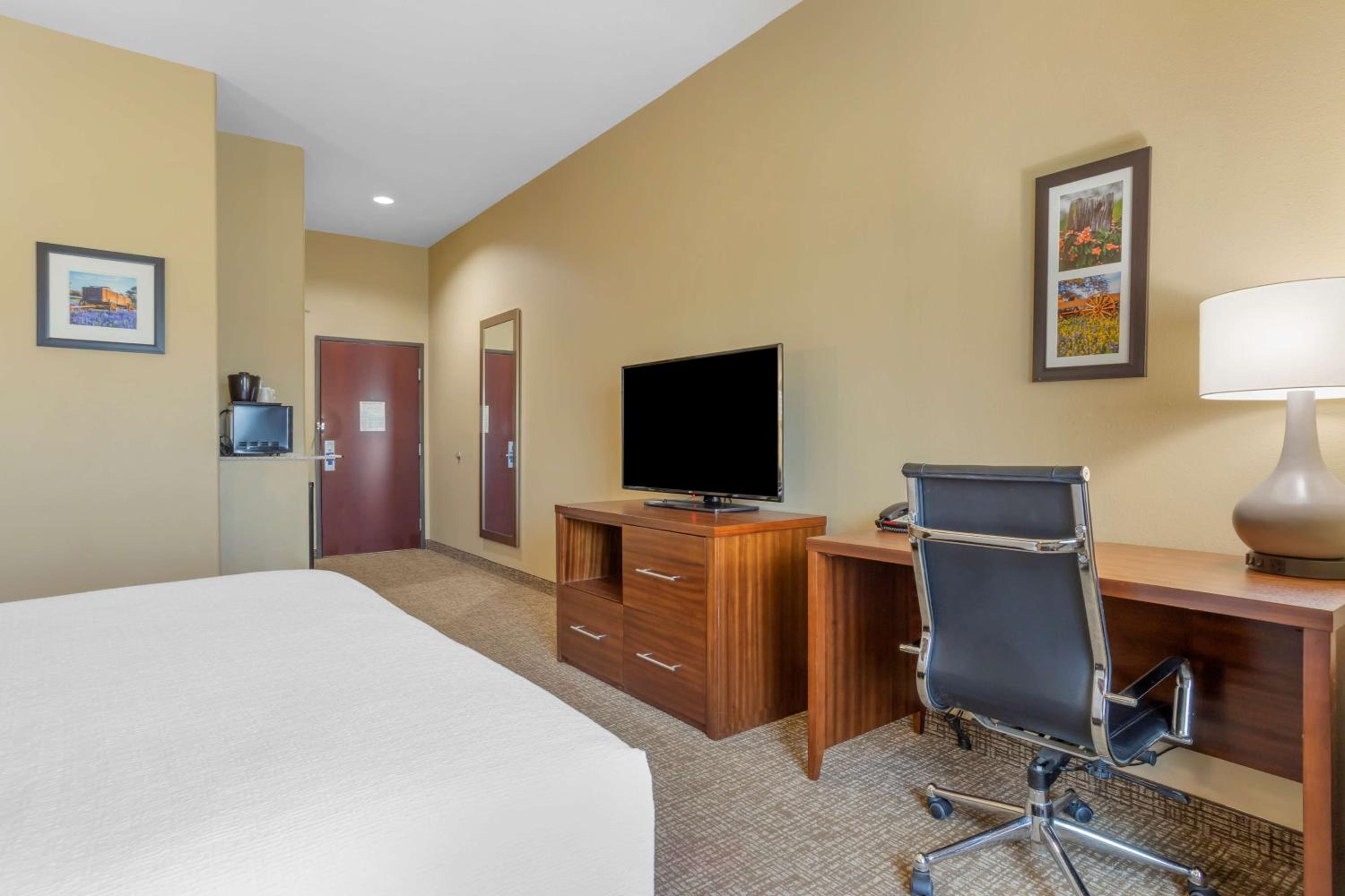 King Room - Disability Access - Photo 4