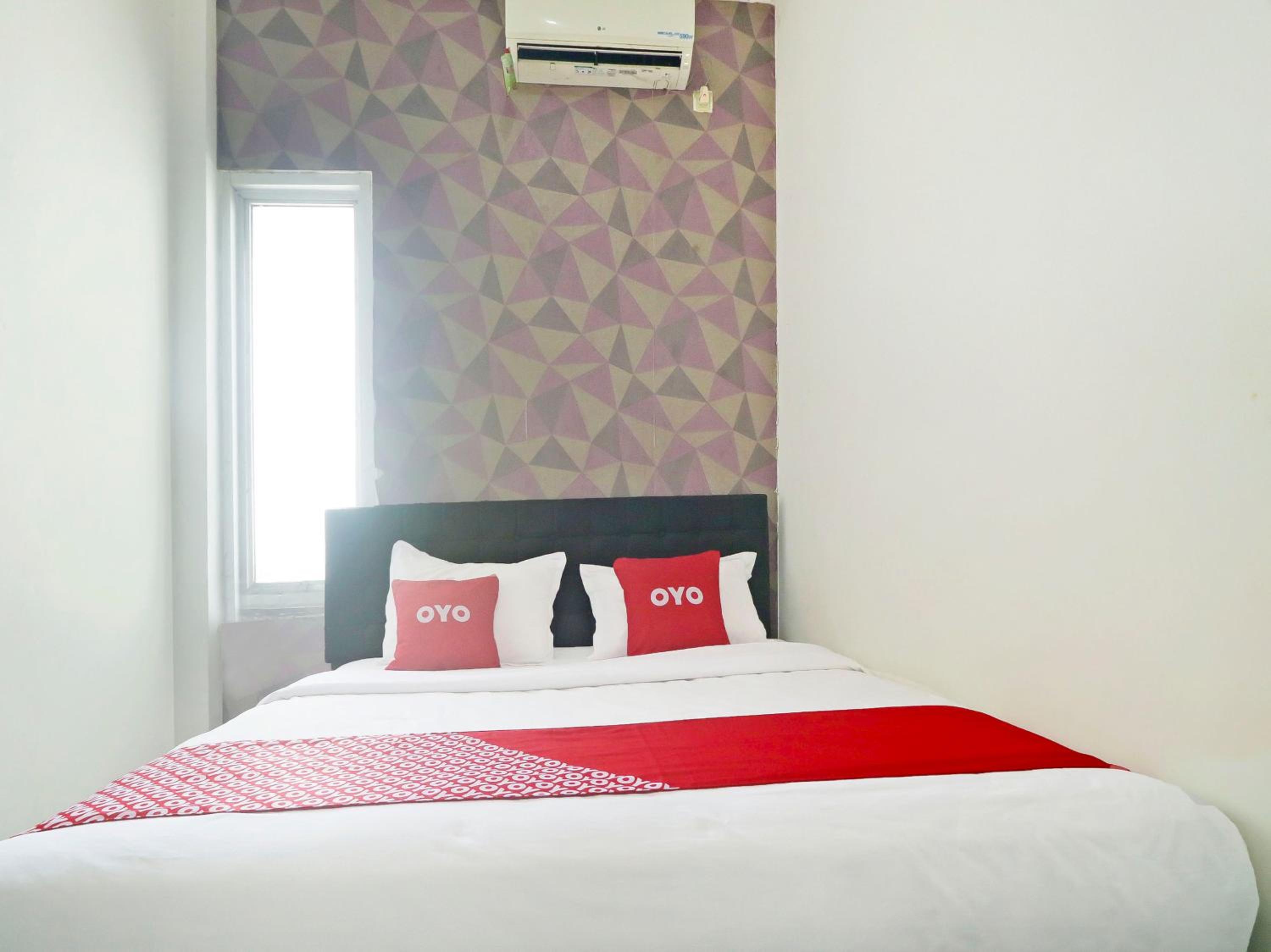 Economy Double Room photo 2