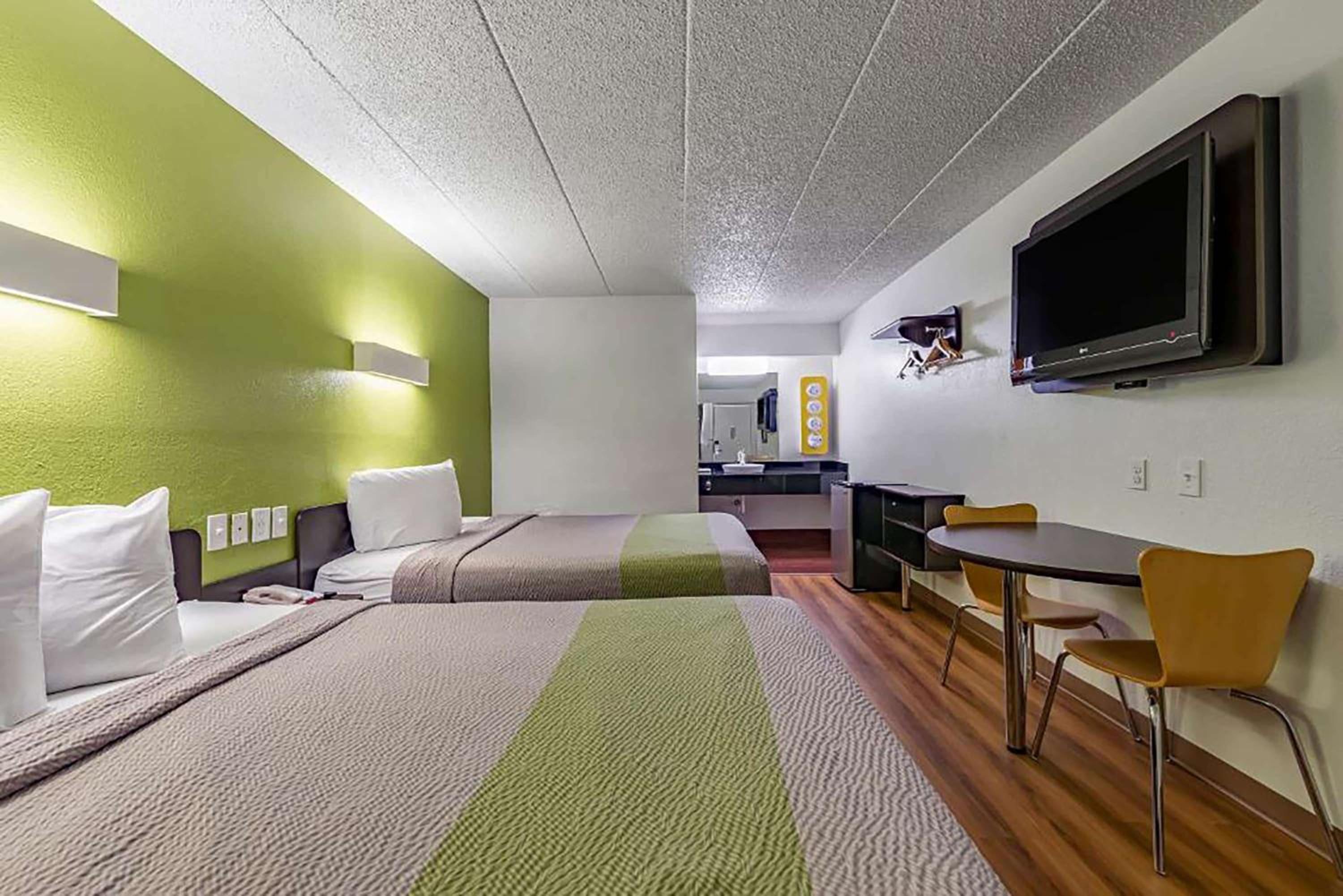 Queen Room with Two Queen Beds - Non-Smoking