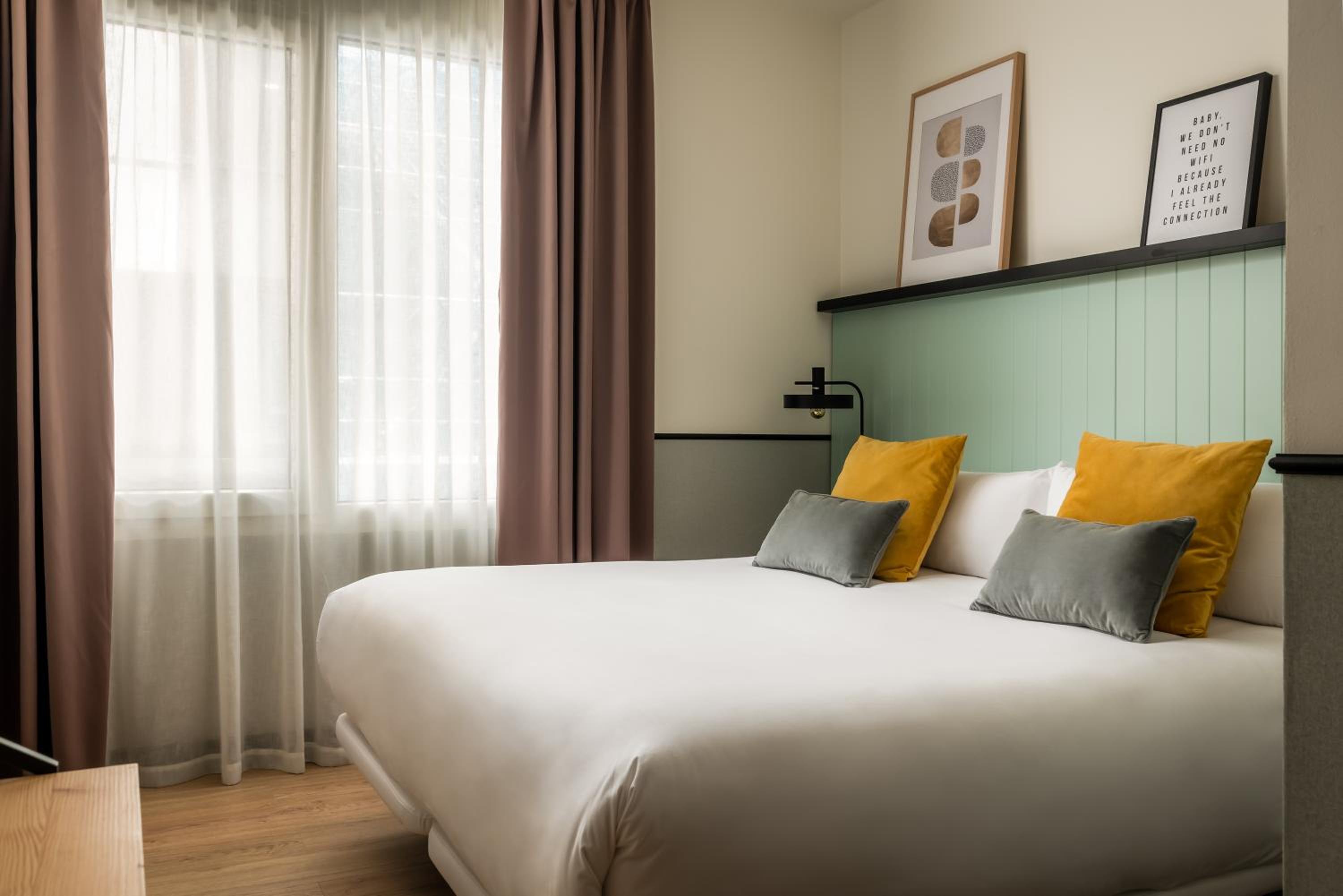 Double Room - Photo 3