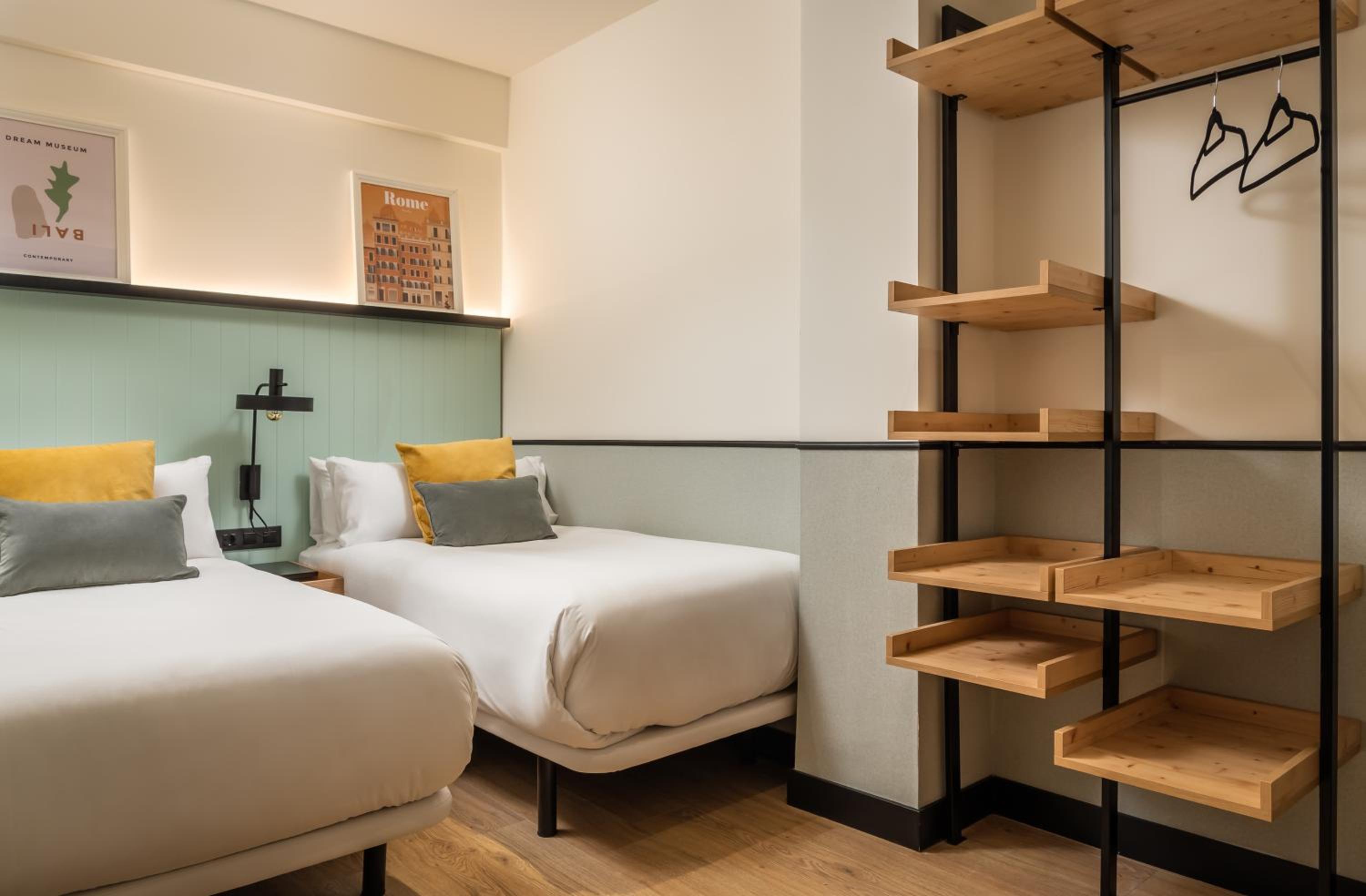 Triple Room - Photo 2
