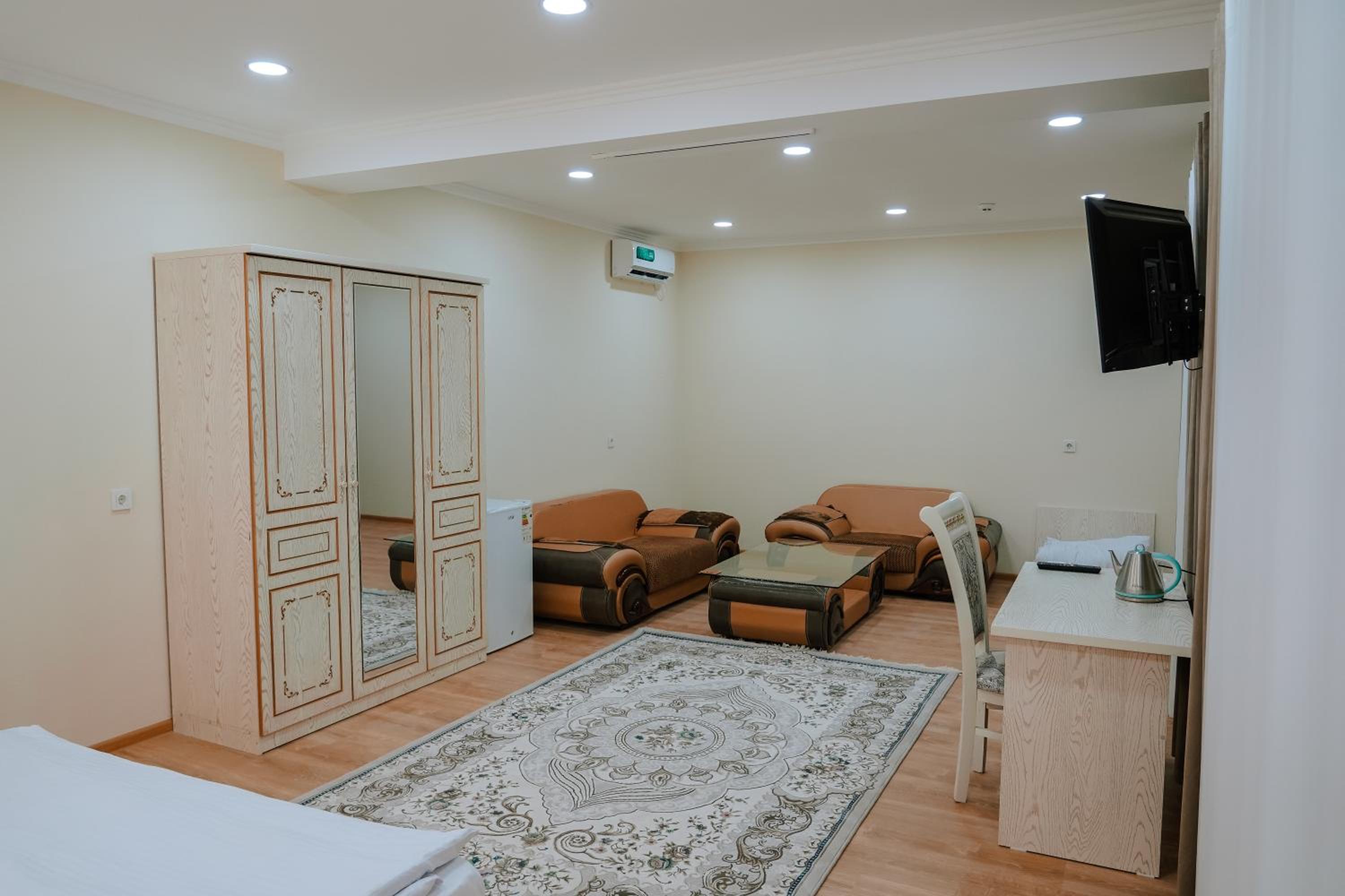 Deluxe Triple Room photo 3
