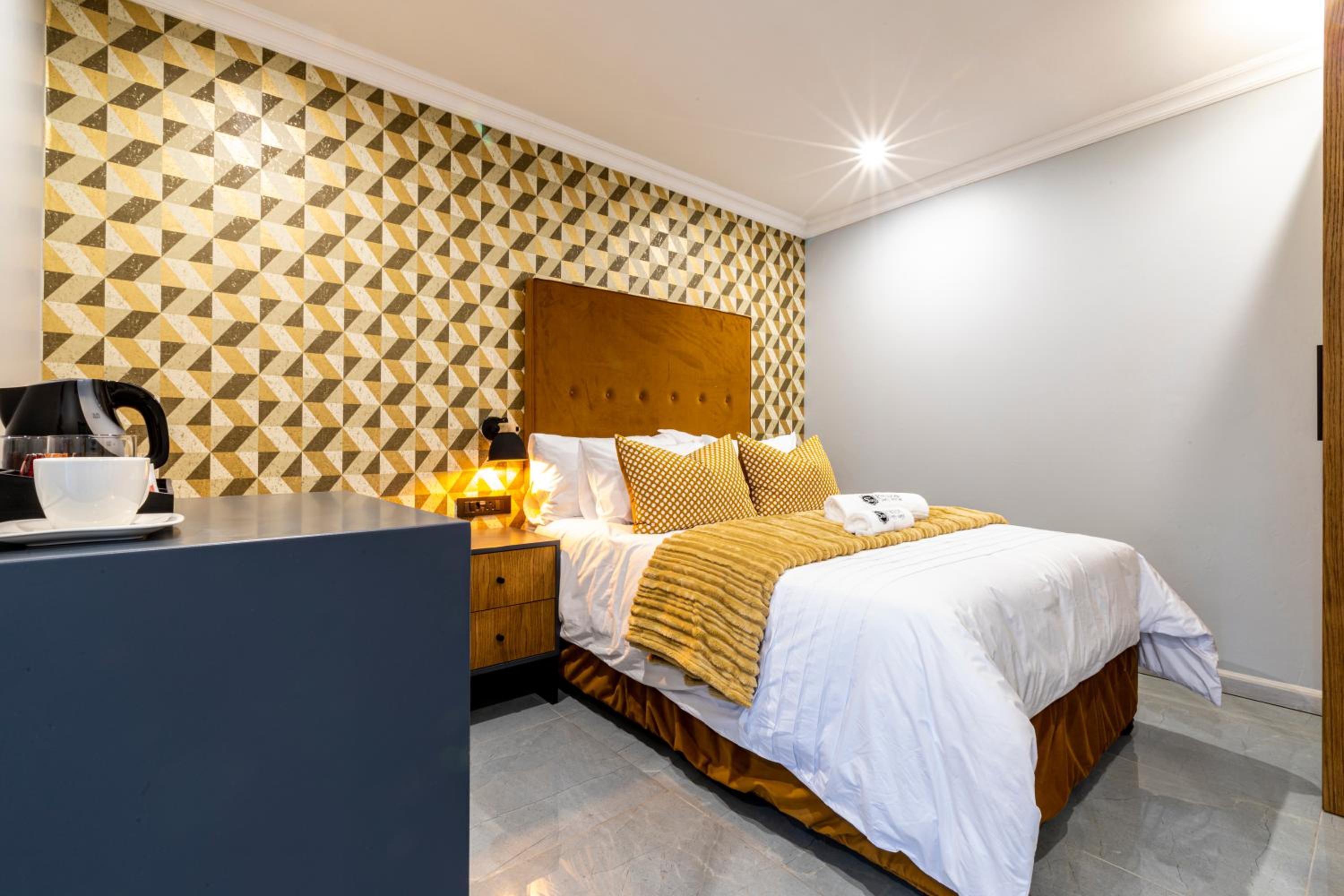 Double Room - Photo 2