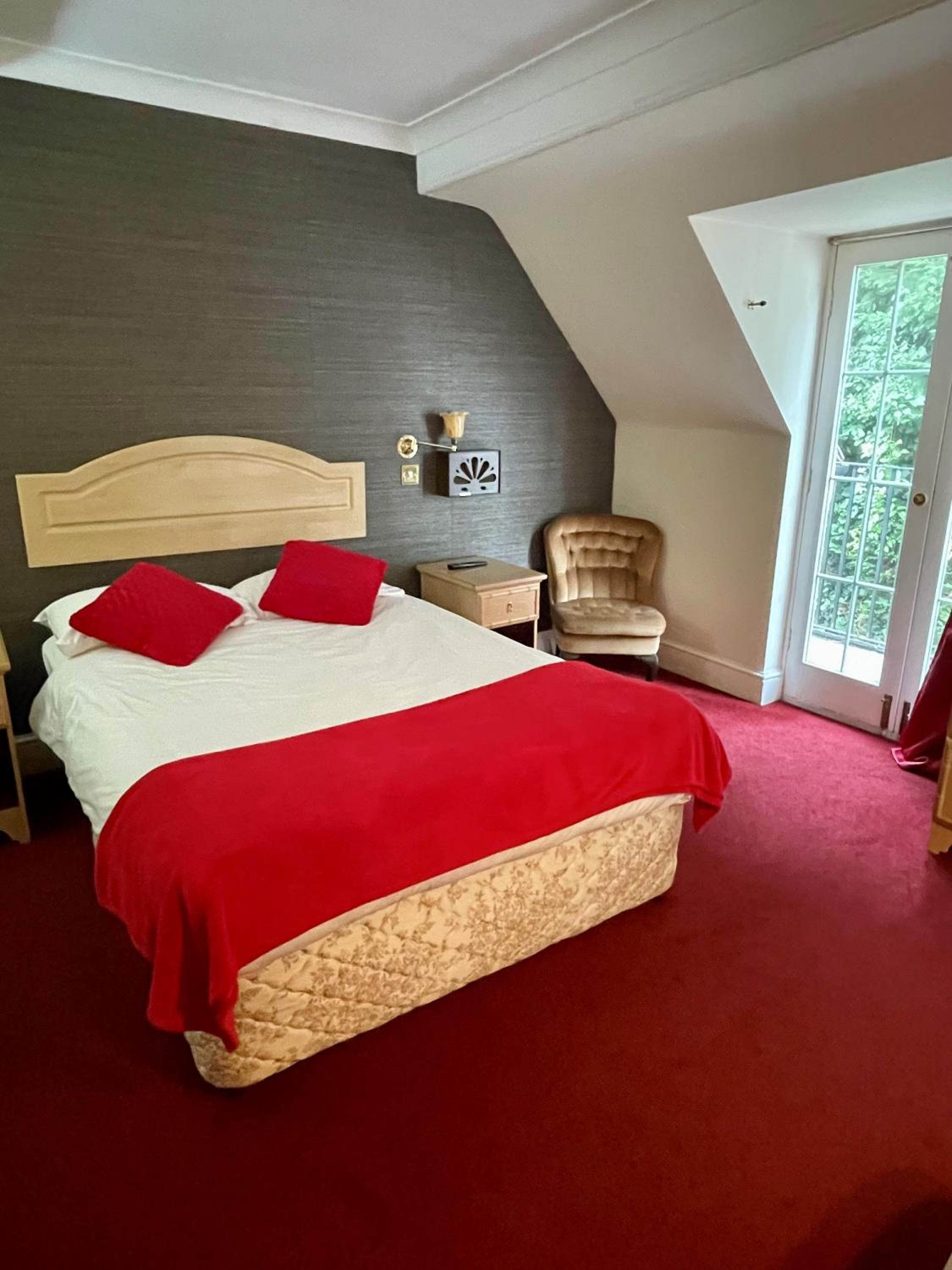 Double Room - Photo 3