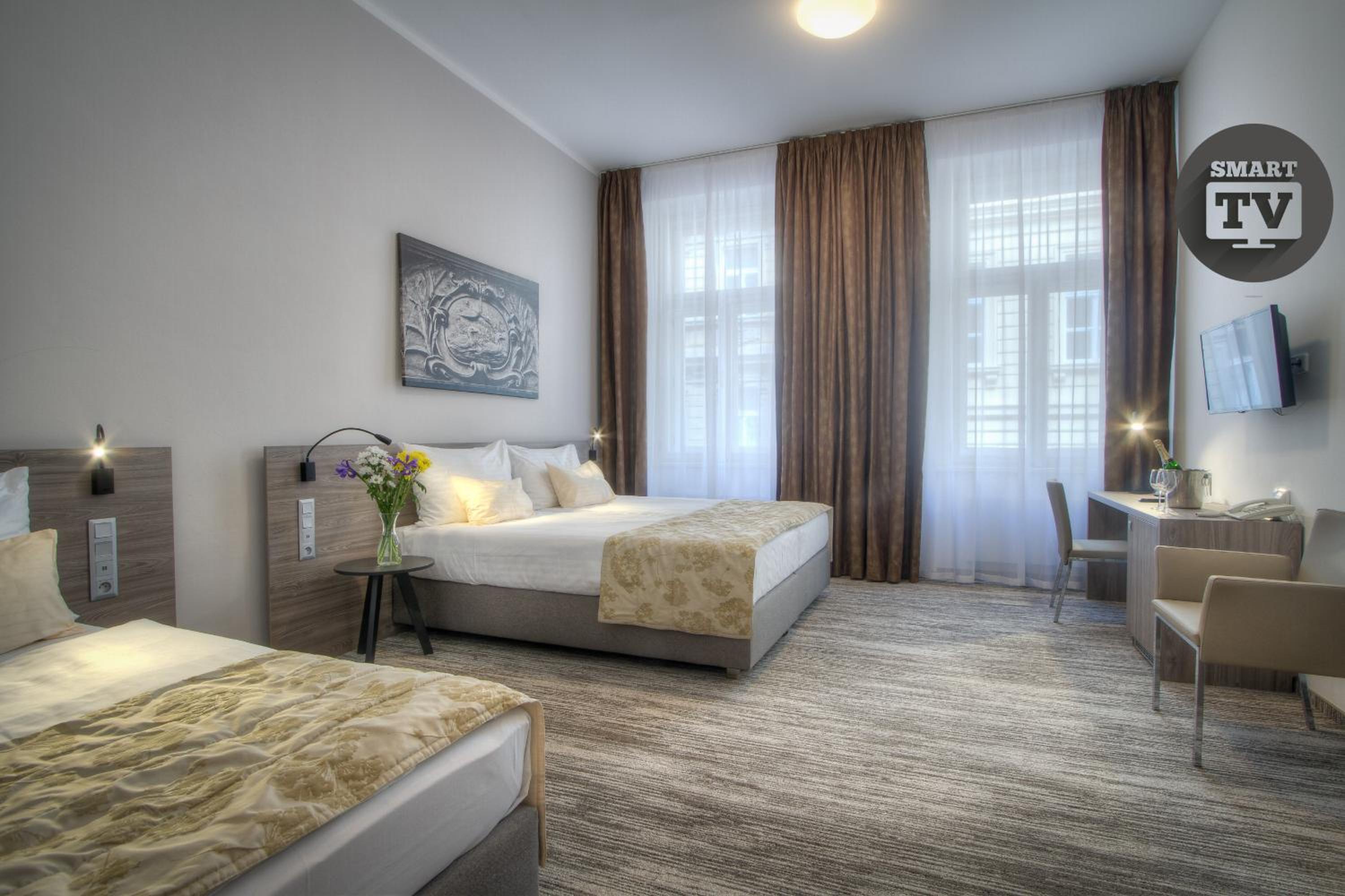 Triple Room - Photo 1