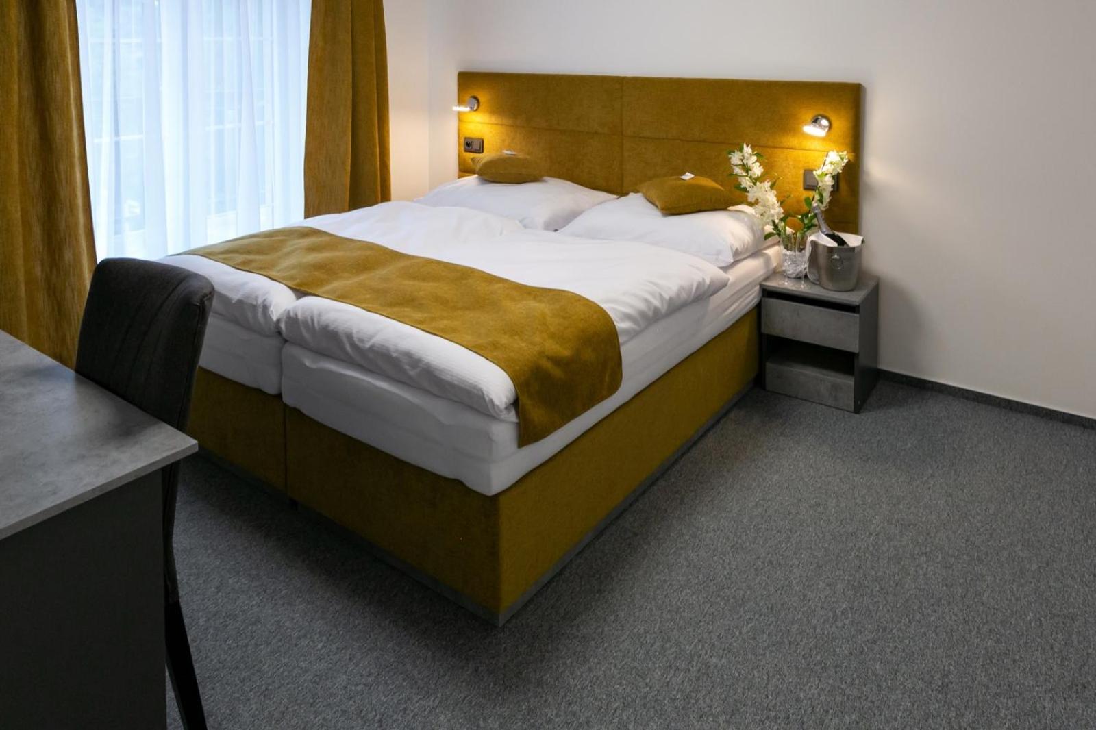 Deluxe Double or Twin Room with Balcony photo 1
