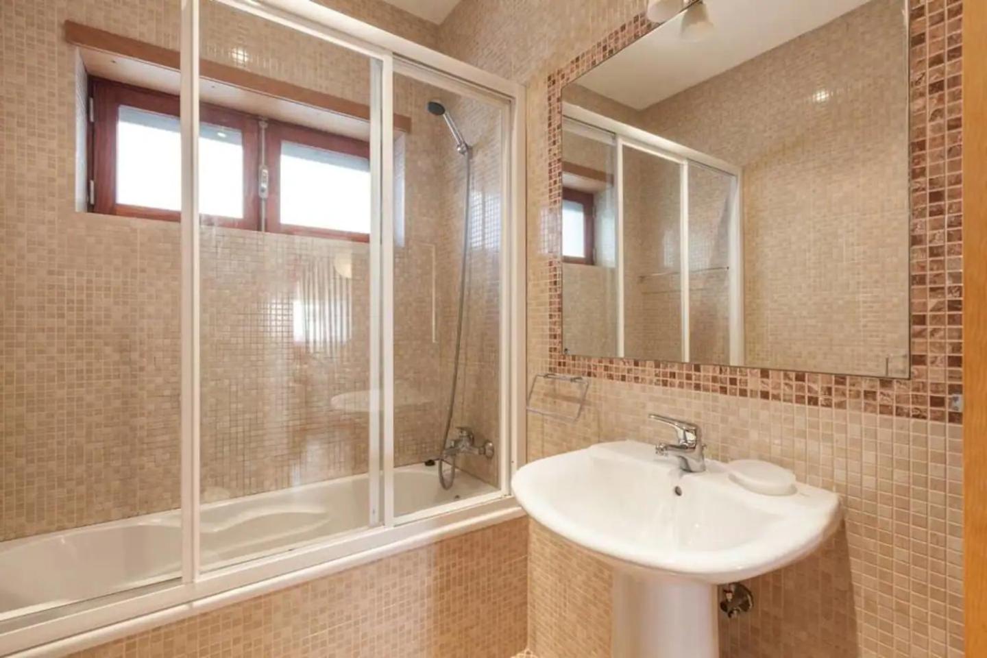 Two-Bedroom House photo 2