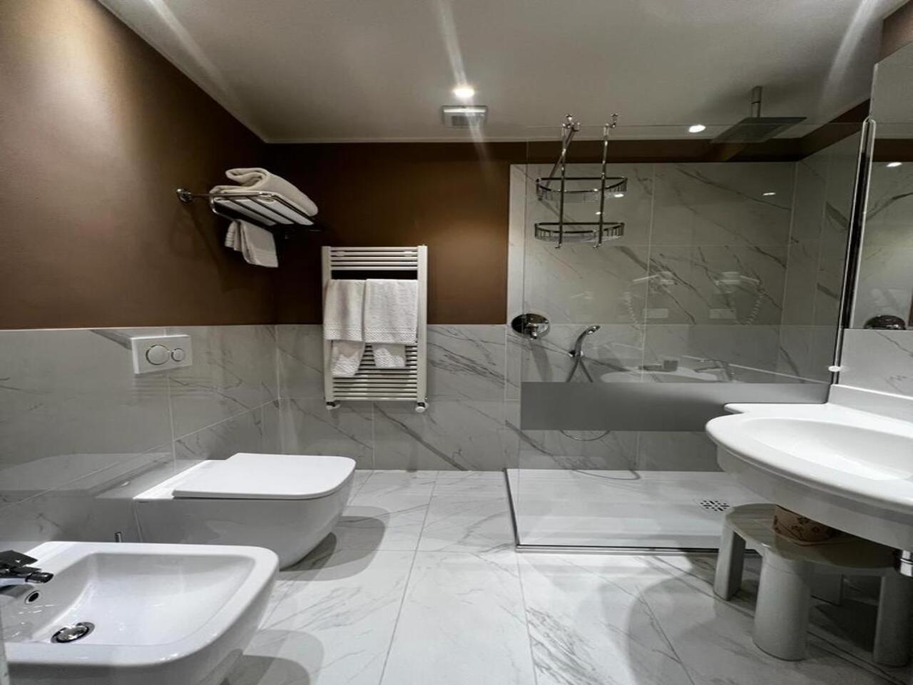 Comfort Double Room - Photo 13