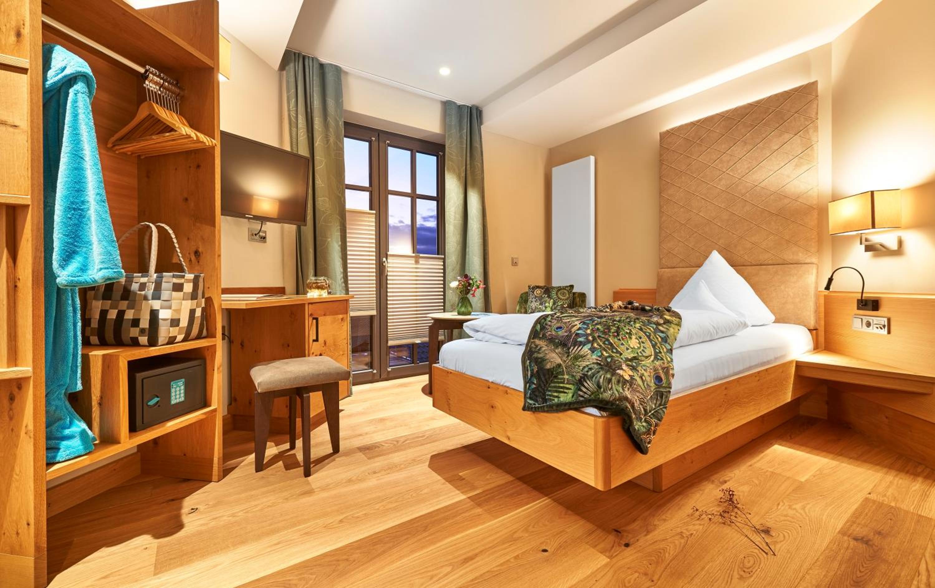 Single Room with Balcony photo 1