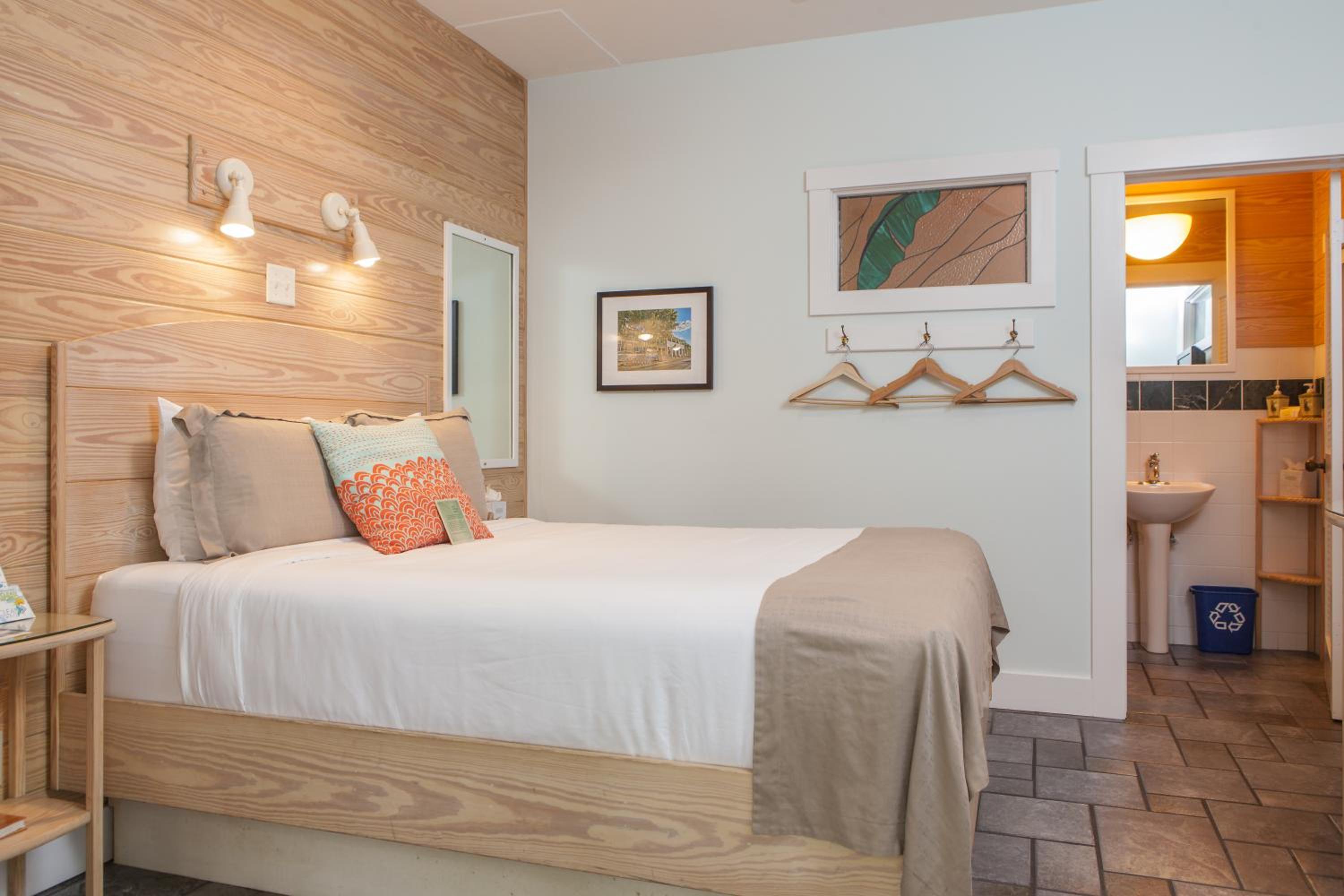Porch Swing Island Room - Photo 4